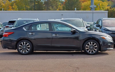 2017 Nissan Altima 2.5 SV