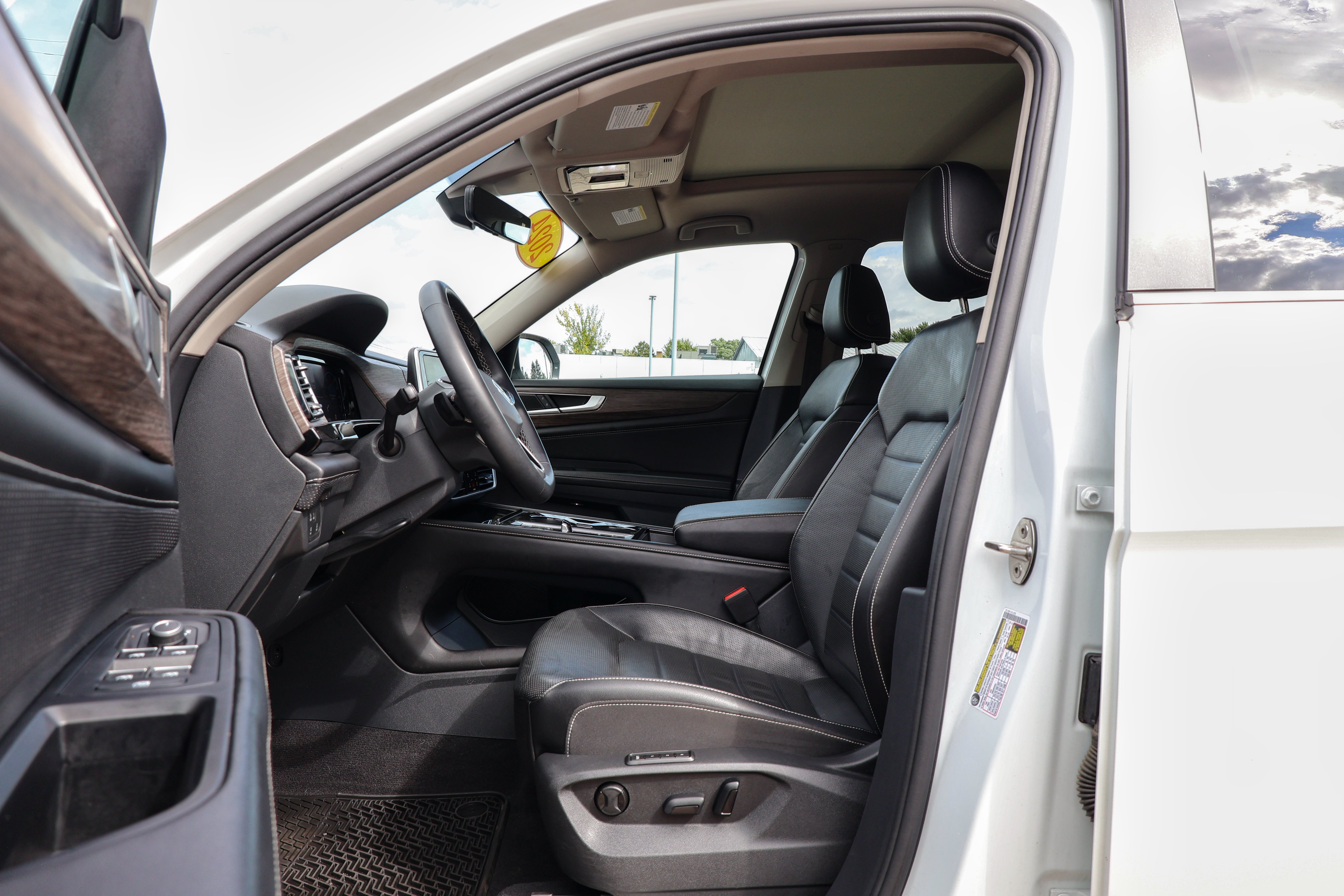 2024 Volkswagen Atlas 2.0T SEL