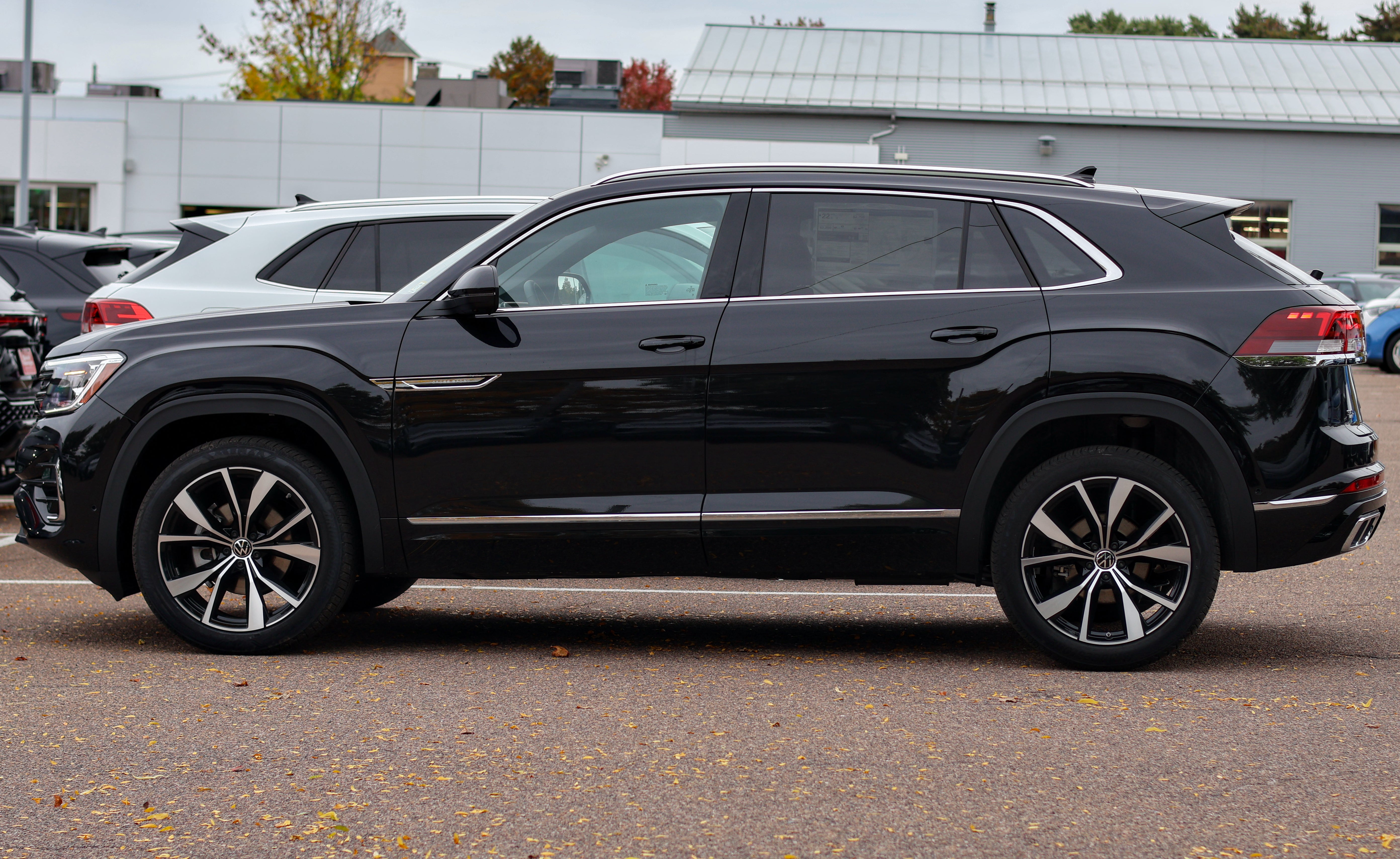 2026 Volkswagen Atlas Cross Sport SEL Premium R-Line