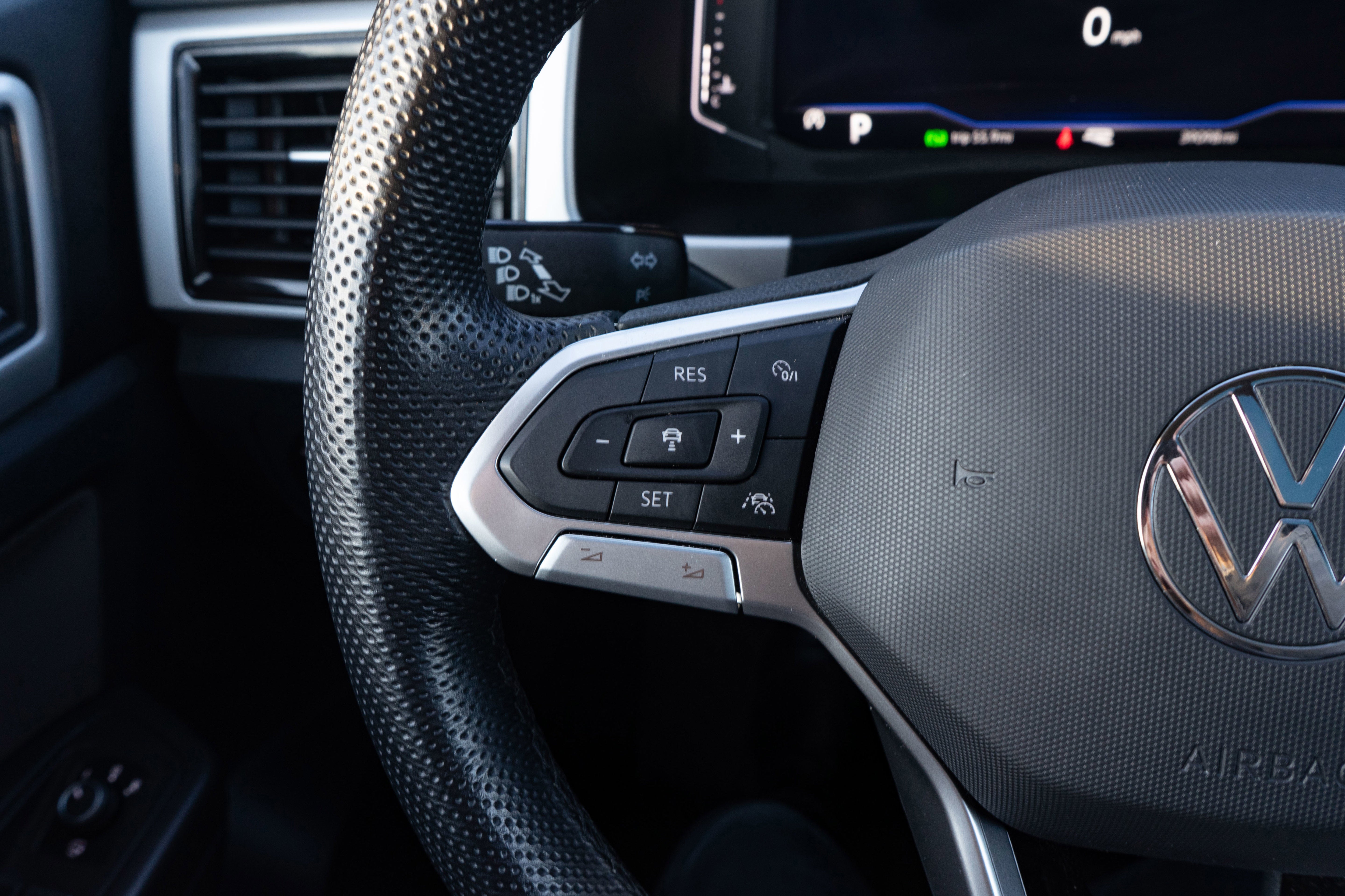 2023 Volkswagen Atlas 3.6L V6 SEL Premium R-Line