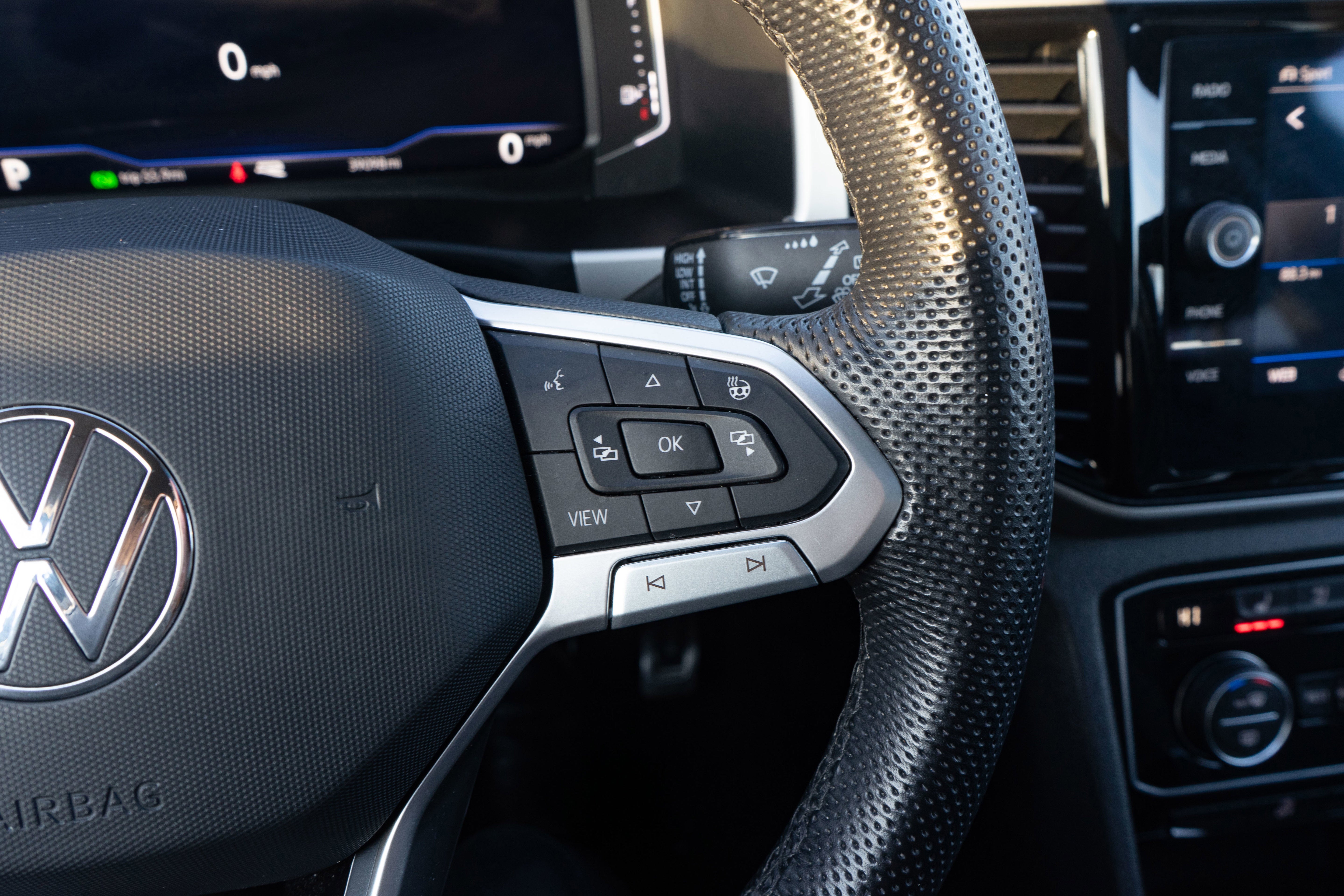 2023 Volkswagen Atlas 3.6L V6 SEL Premium R-Line