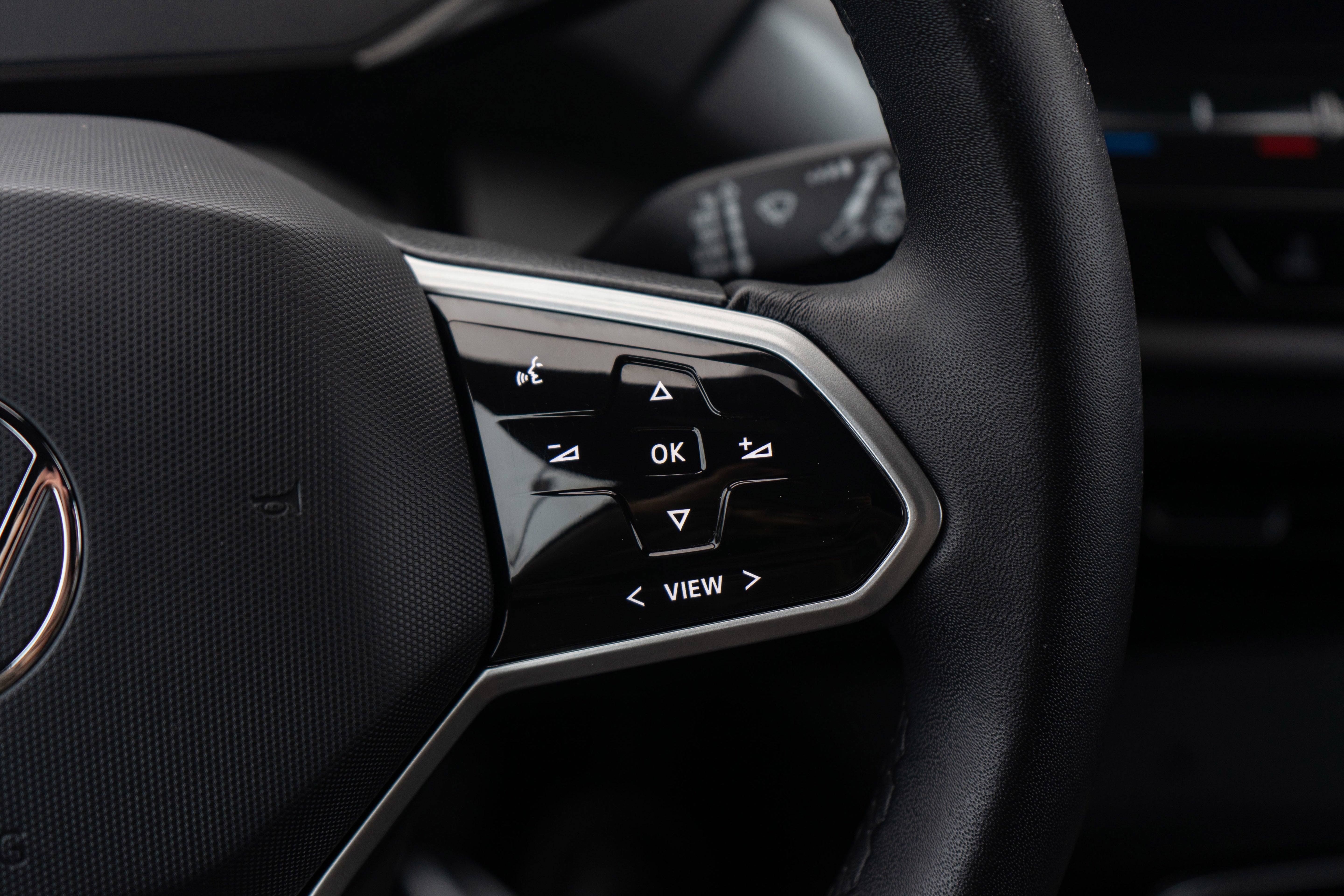 2023 Volkswagen ID.4 Base