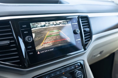 2022 Volkswagen Atlas 3.6L V6 SE w/Technology