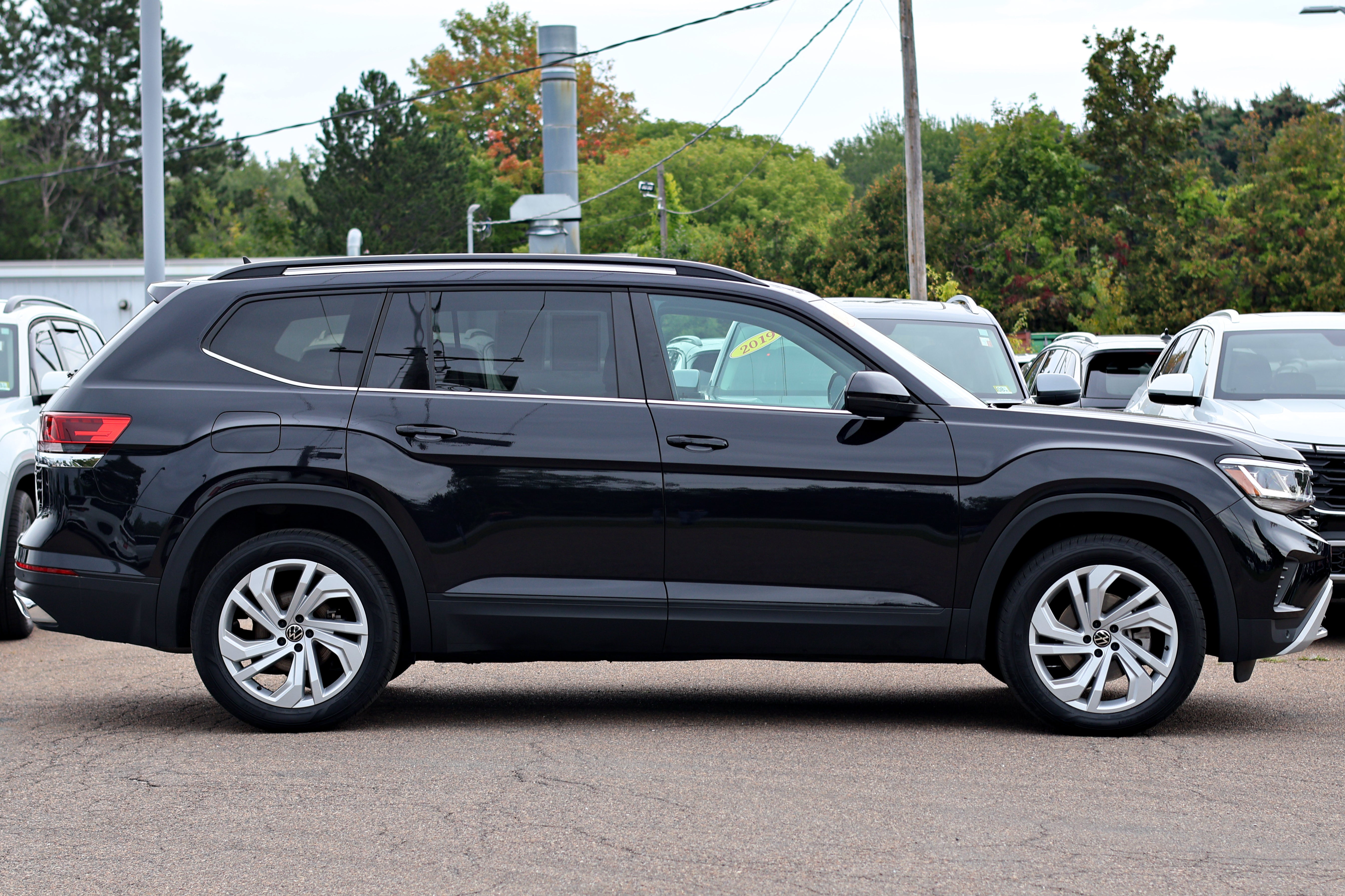2023 Volkswagen Atlas 3.6L V6 SE w/Technology