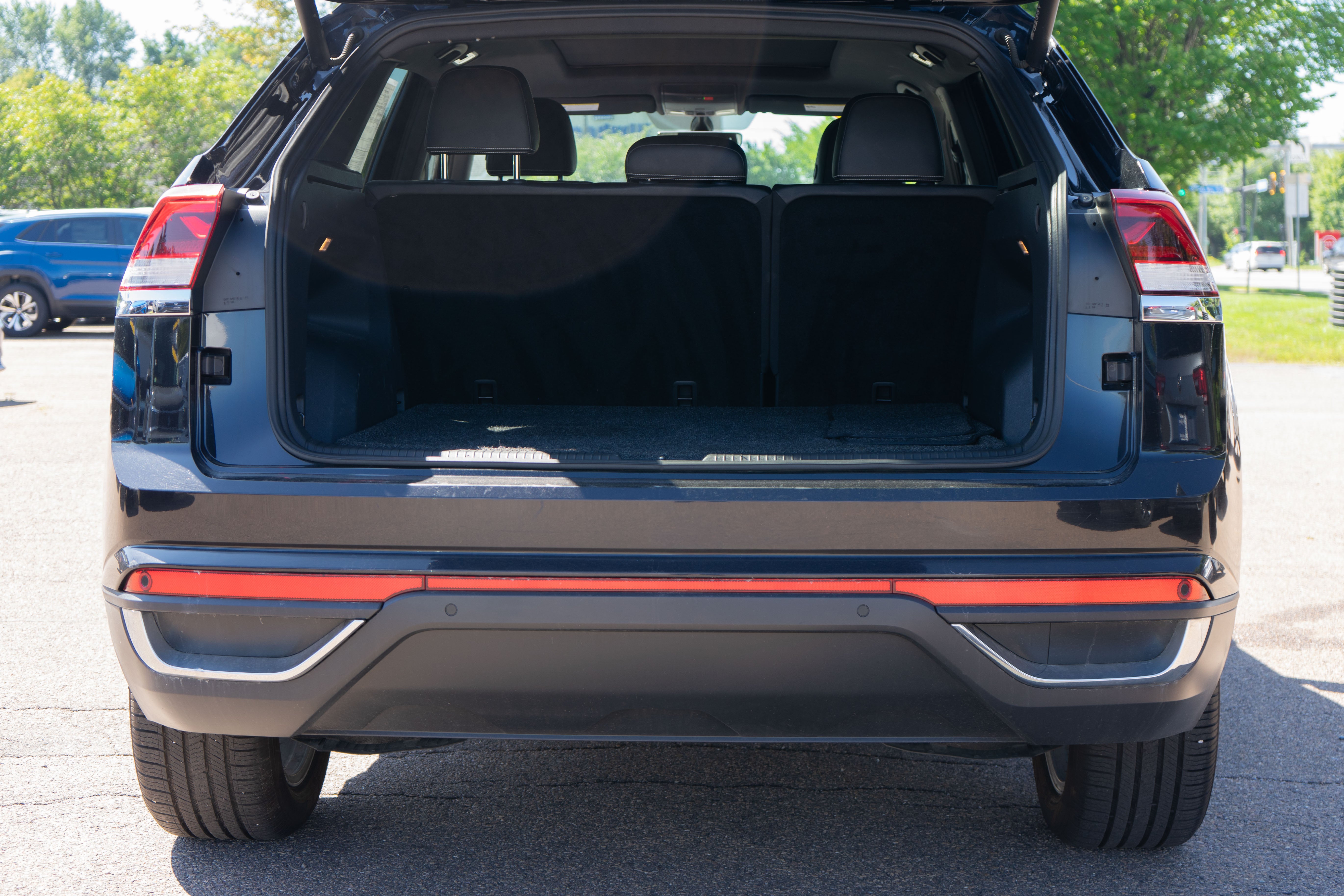 2023 Volkswagen Atlas Cross Sport 2.0T SE w/Technology