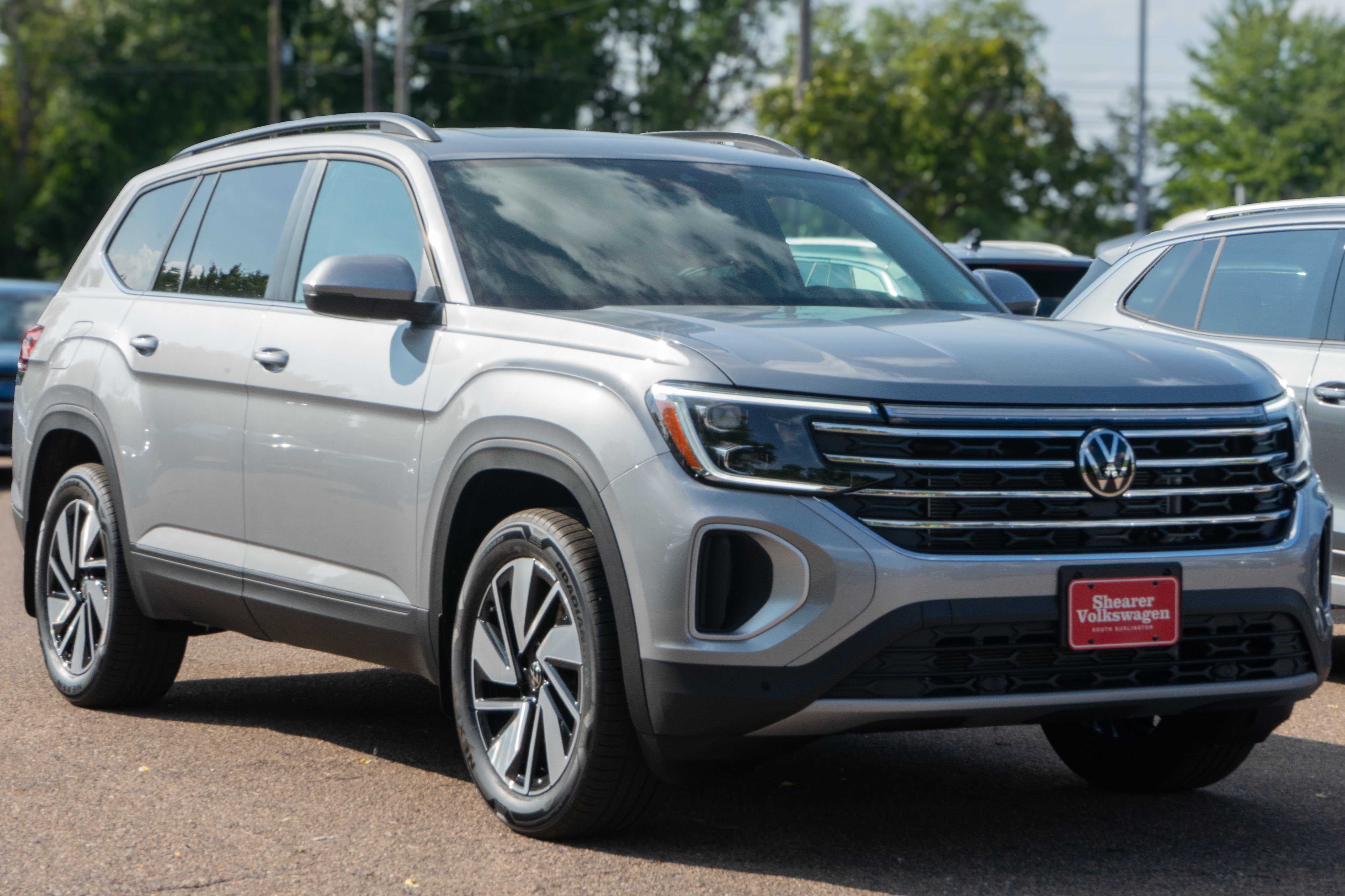 2026 Volkswagen Atlas SE with Technology