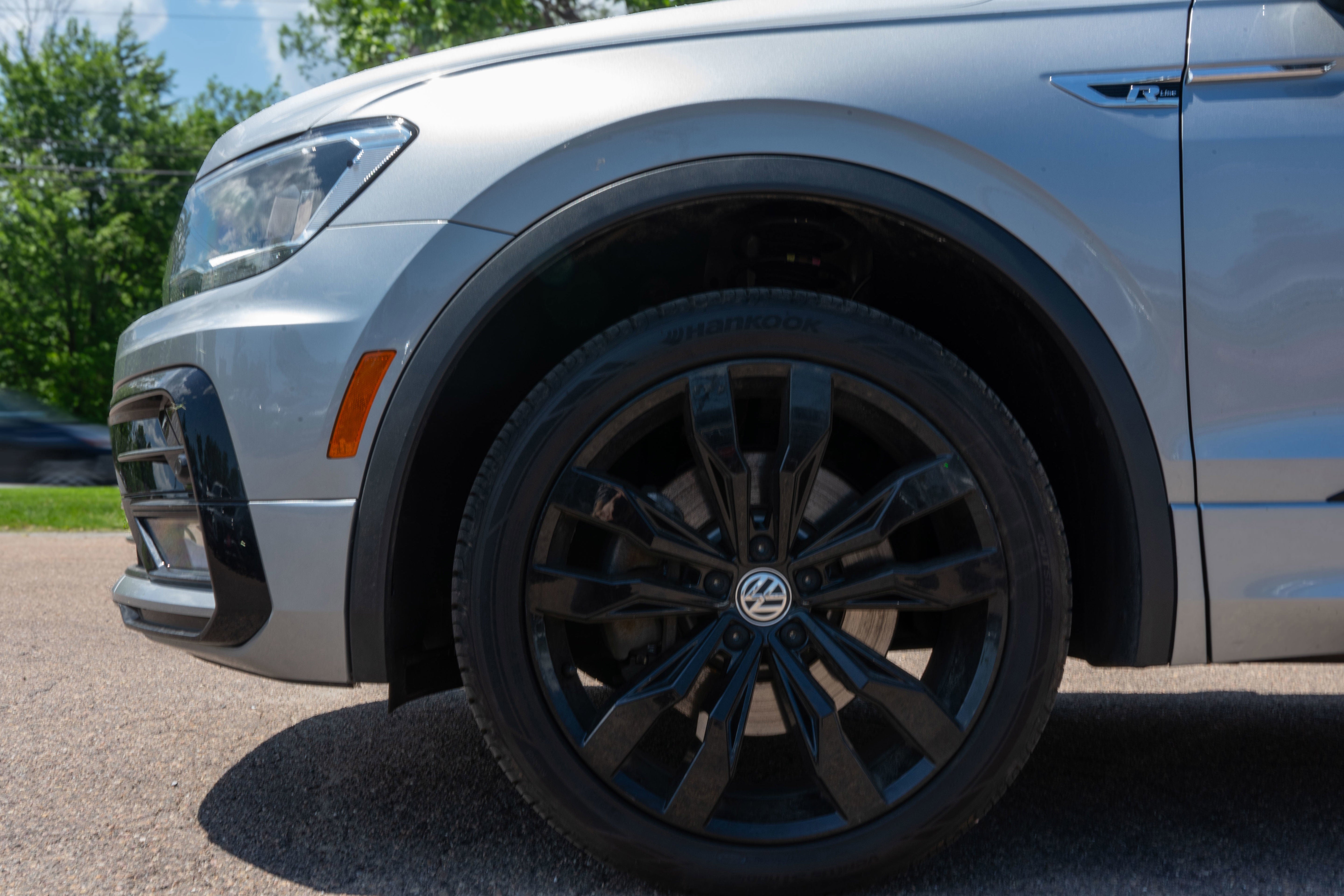2020 Volkswagen Tiguan SE R-Line Black