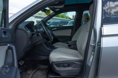 2020 Volkswagen Tiguan SE R-Line Black