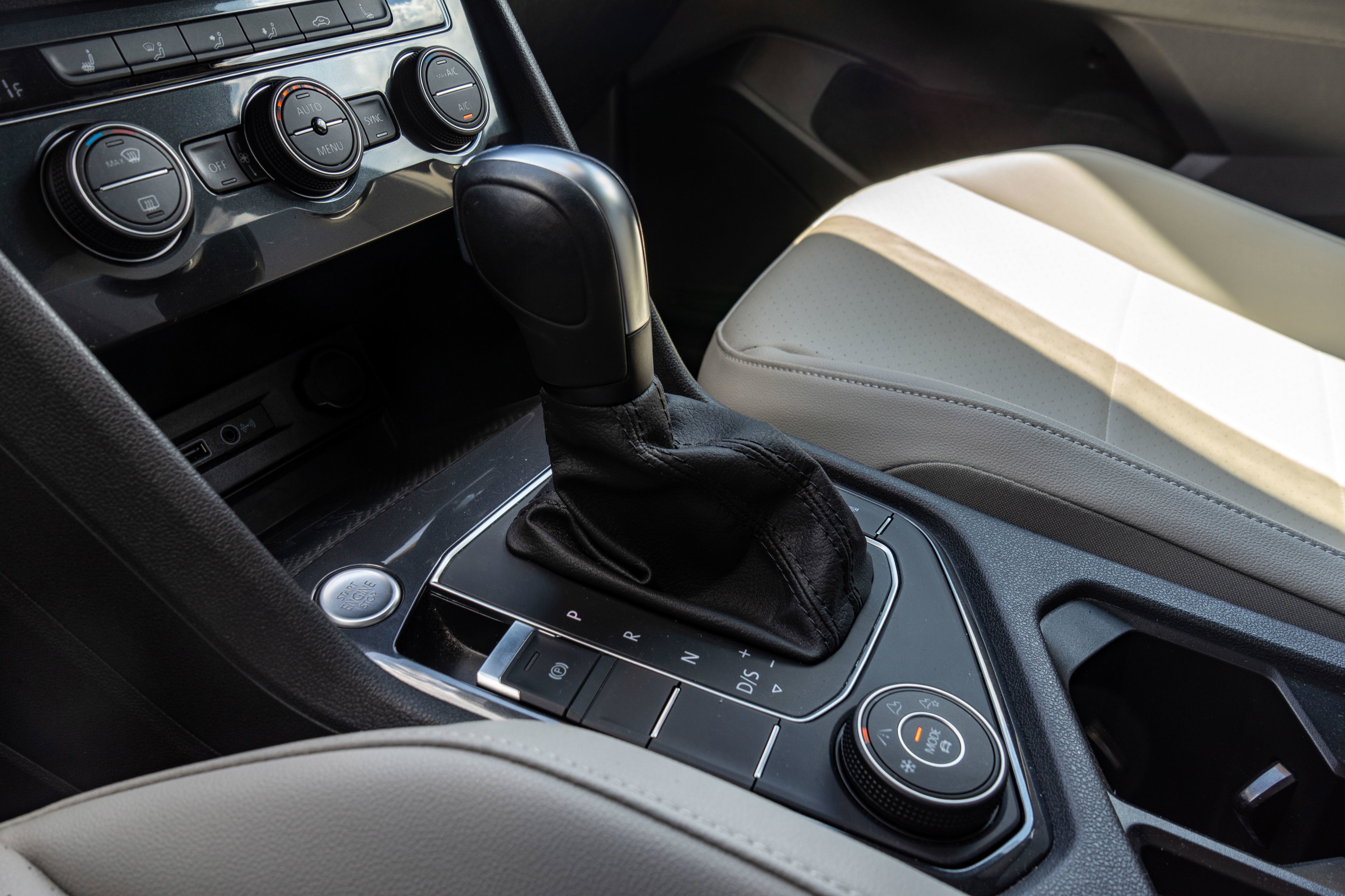 2020 Volkswagen Tiguan SE R-Line Black