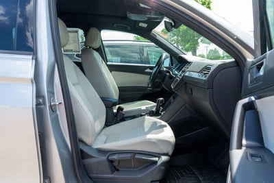2020 Volkswagen Tiguan SE R-Line Black