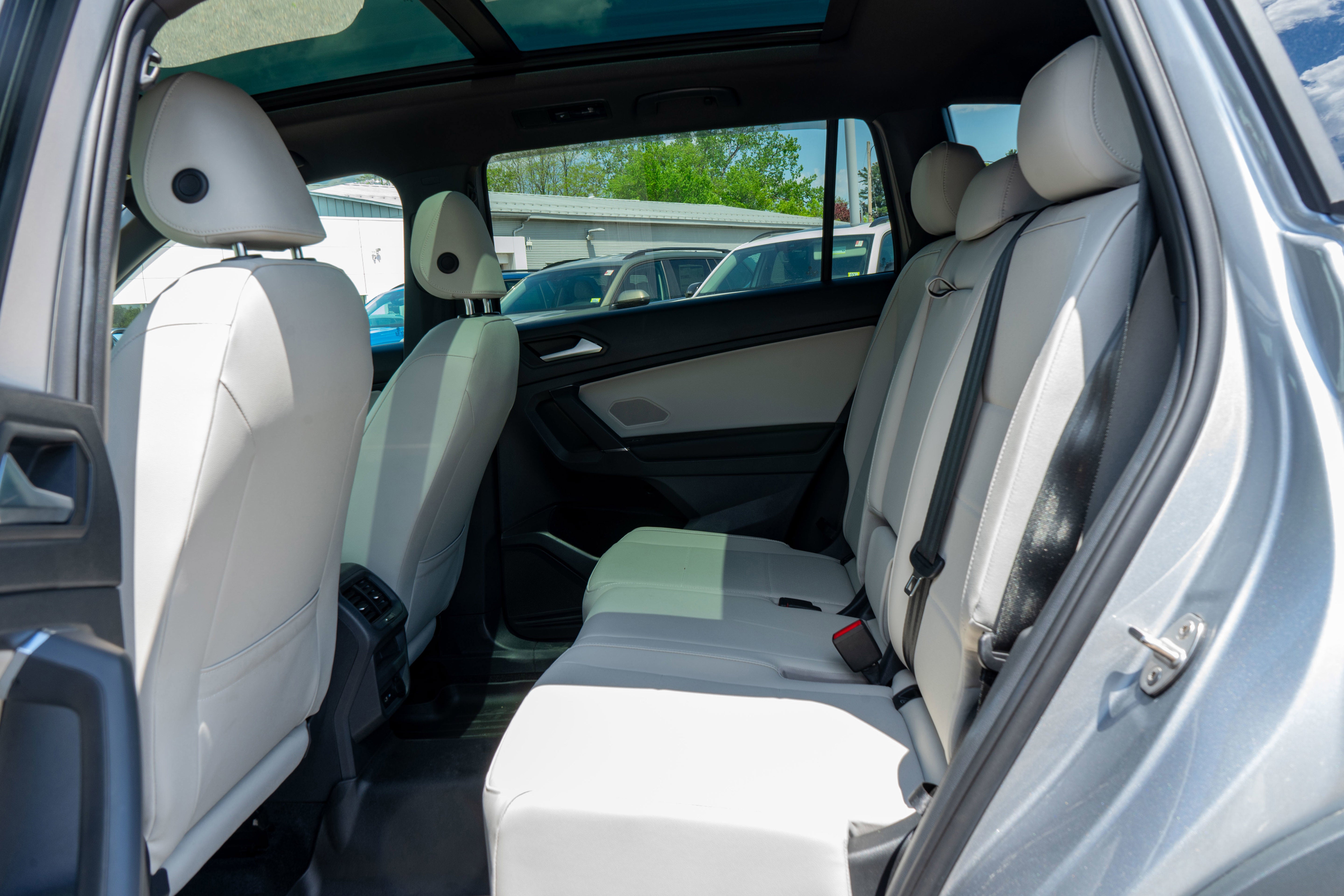 2020 Volkswagen Tiguan SE R-Line Black