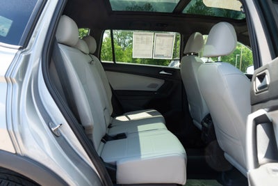 2020 Volkswagen Tiguan SE R-Line Black