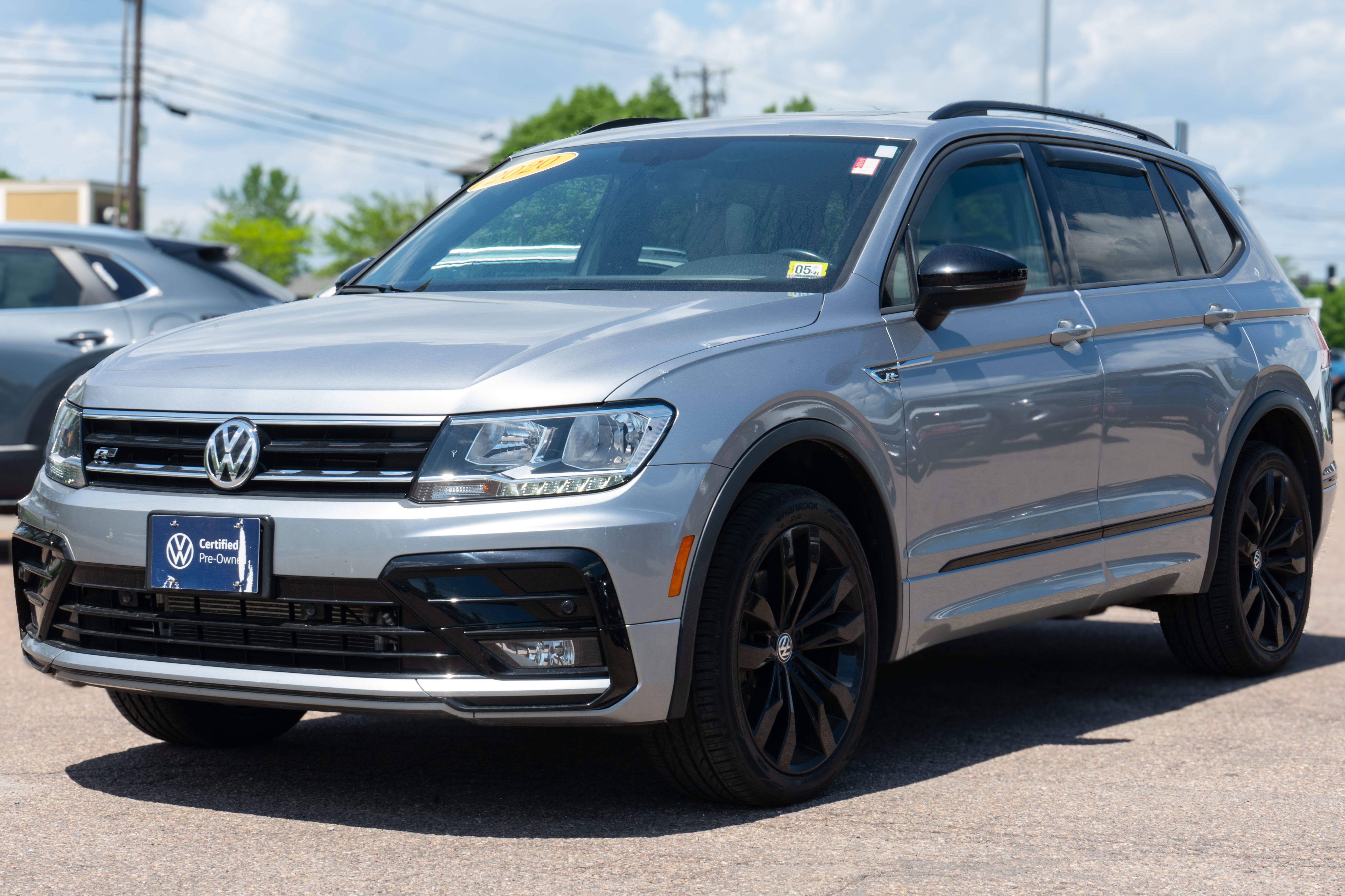 2020 Volkswagen Tiguan SE R-Line Black
