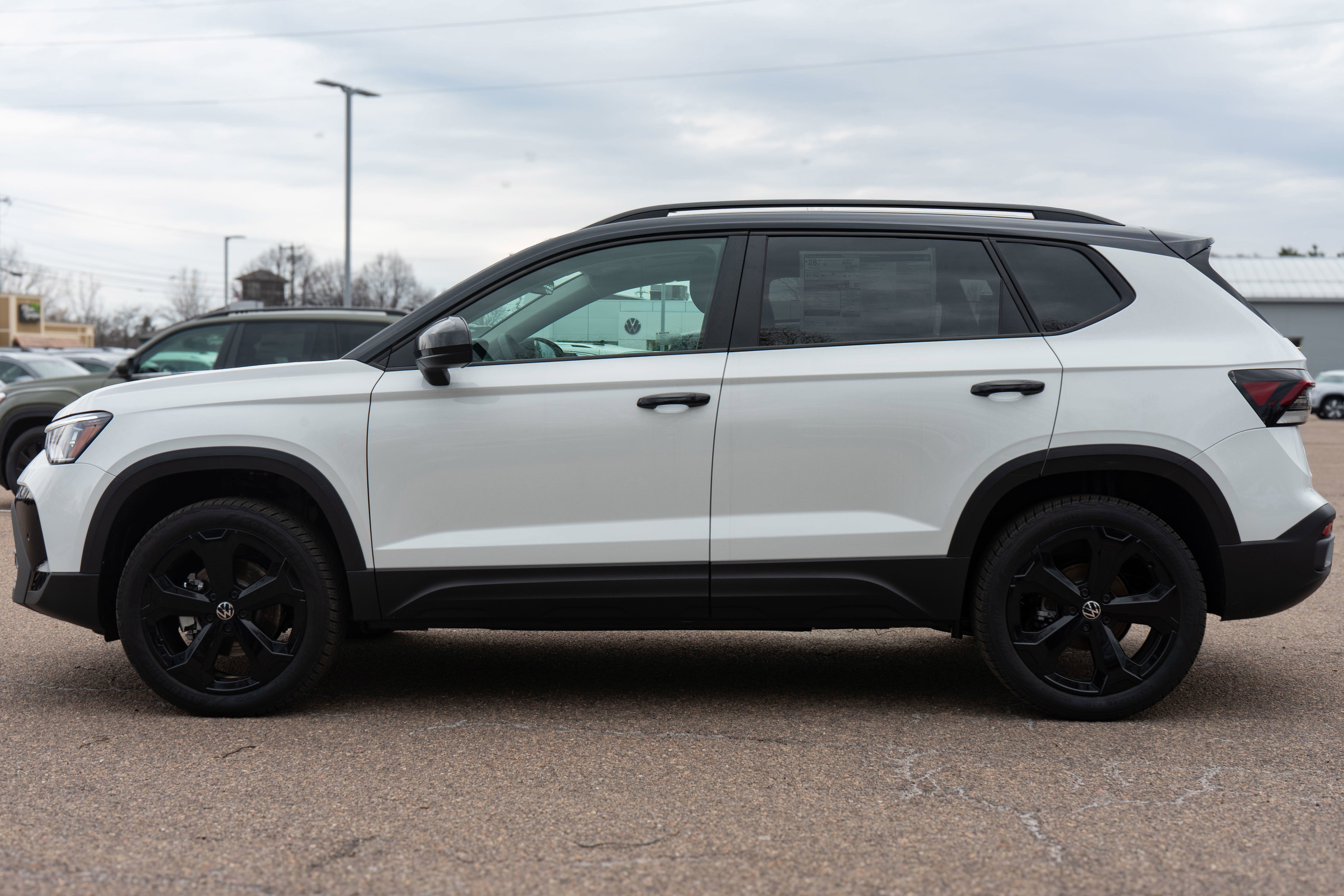 2026 Volkswagen Taos SE Black