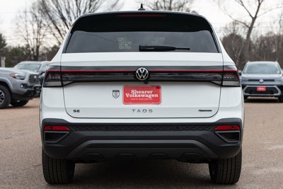 2026 Volkswagen Taos SE Black