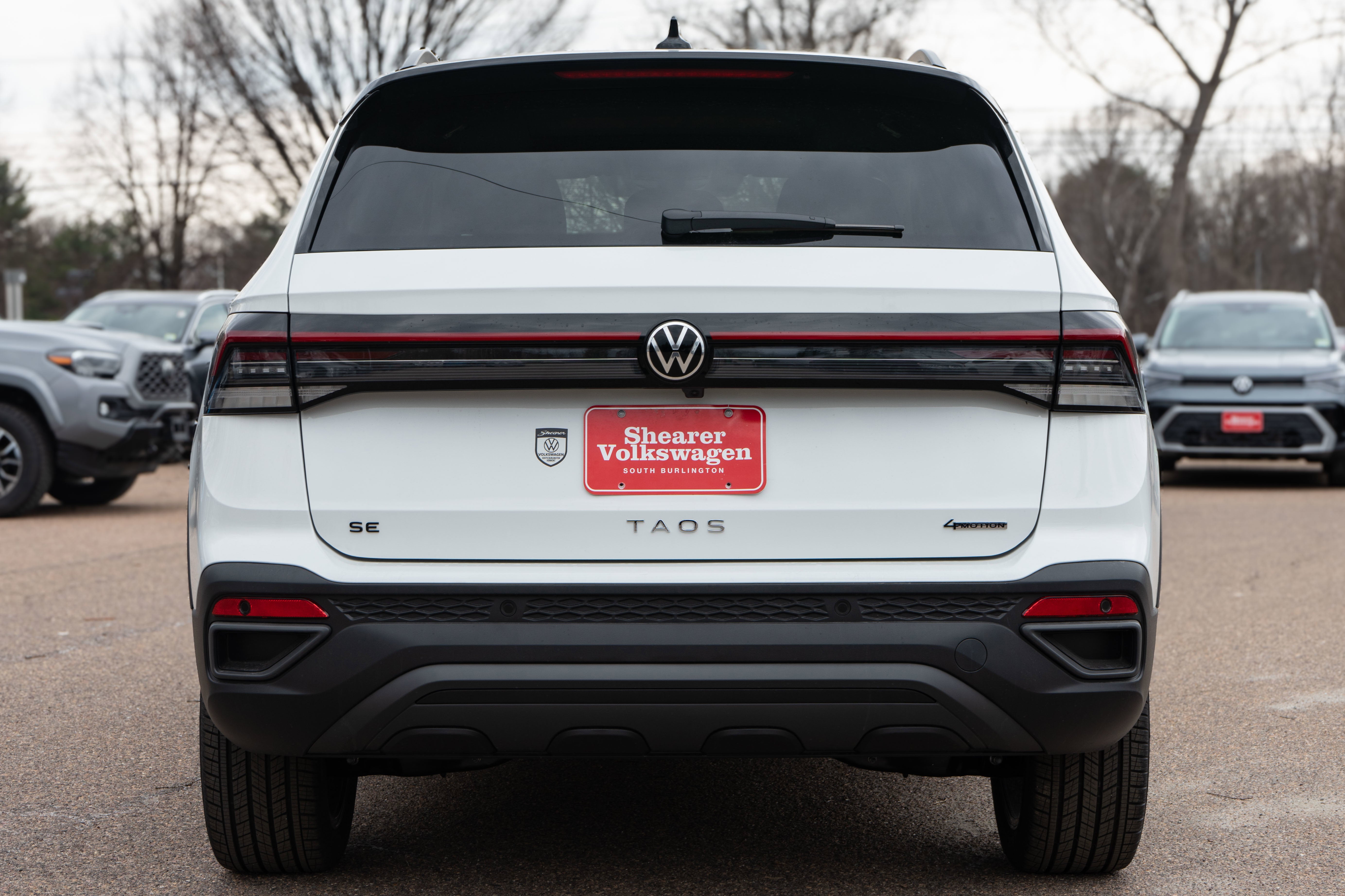 2026 Volkswagen Taos SE Black