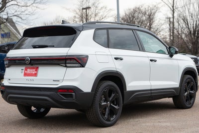 2026 Volkswagen Taos SE Black