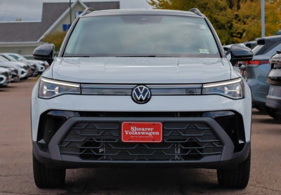 2027 Volkswagen Taos SE Black