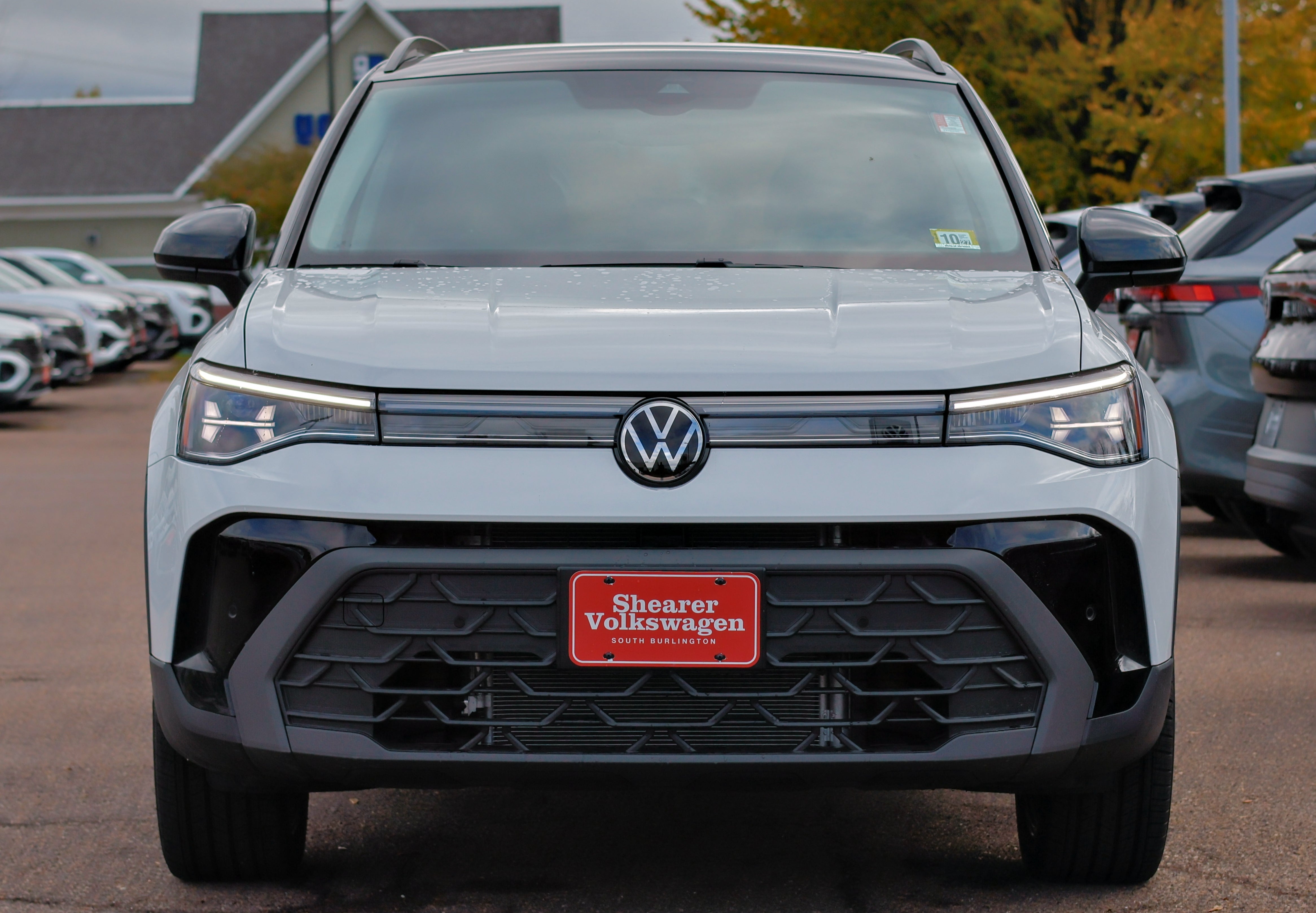 2027 Volkswagen Taos SE Black