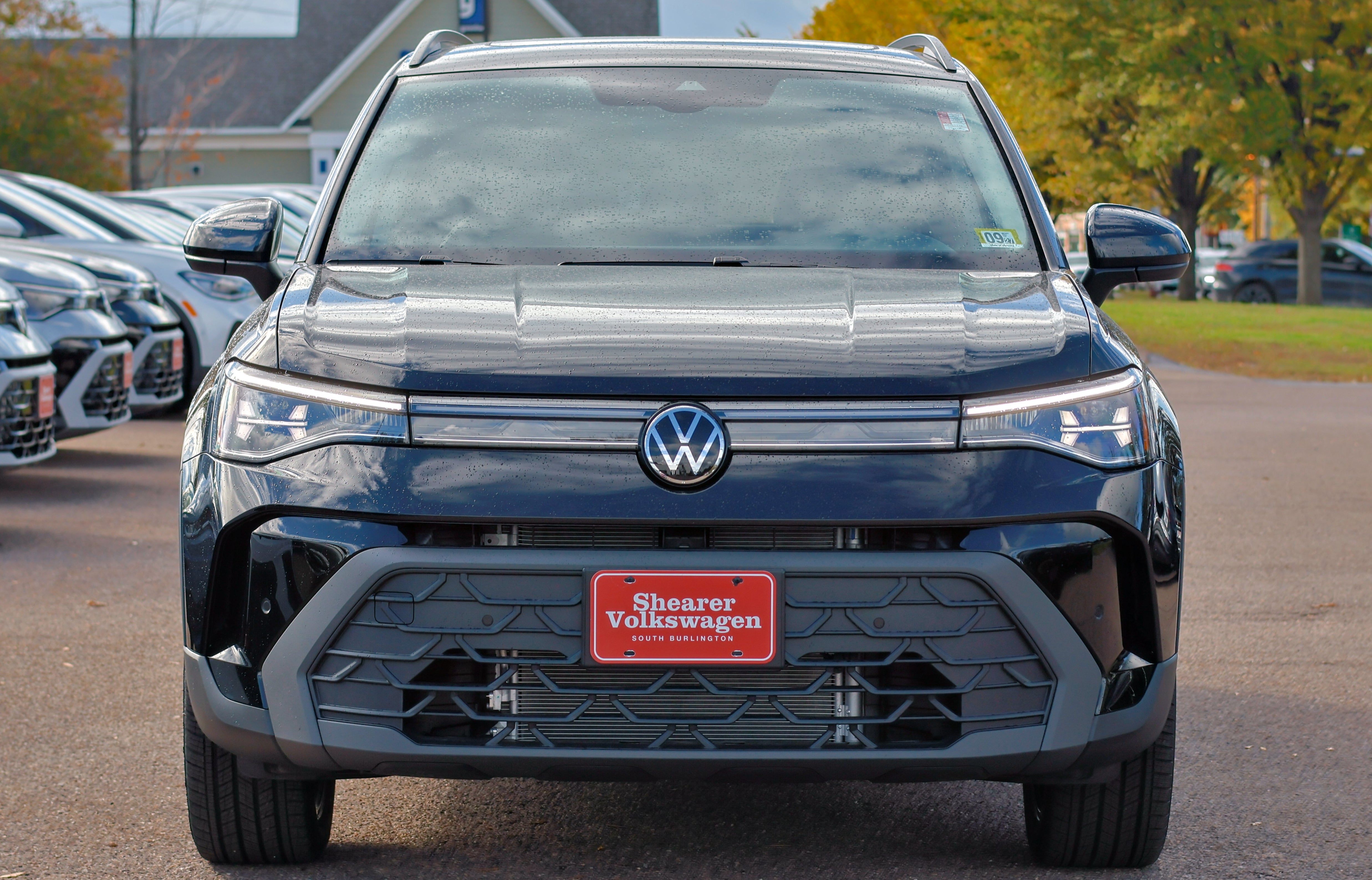 2027 Volkswagen Taos SE Black