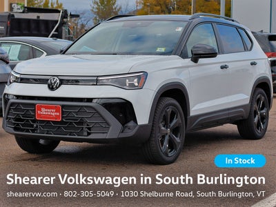 2027 Volkswagen Taos SE Black
