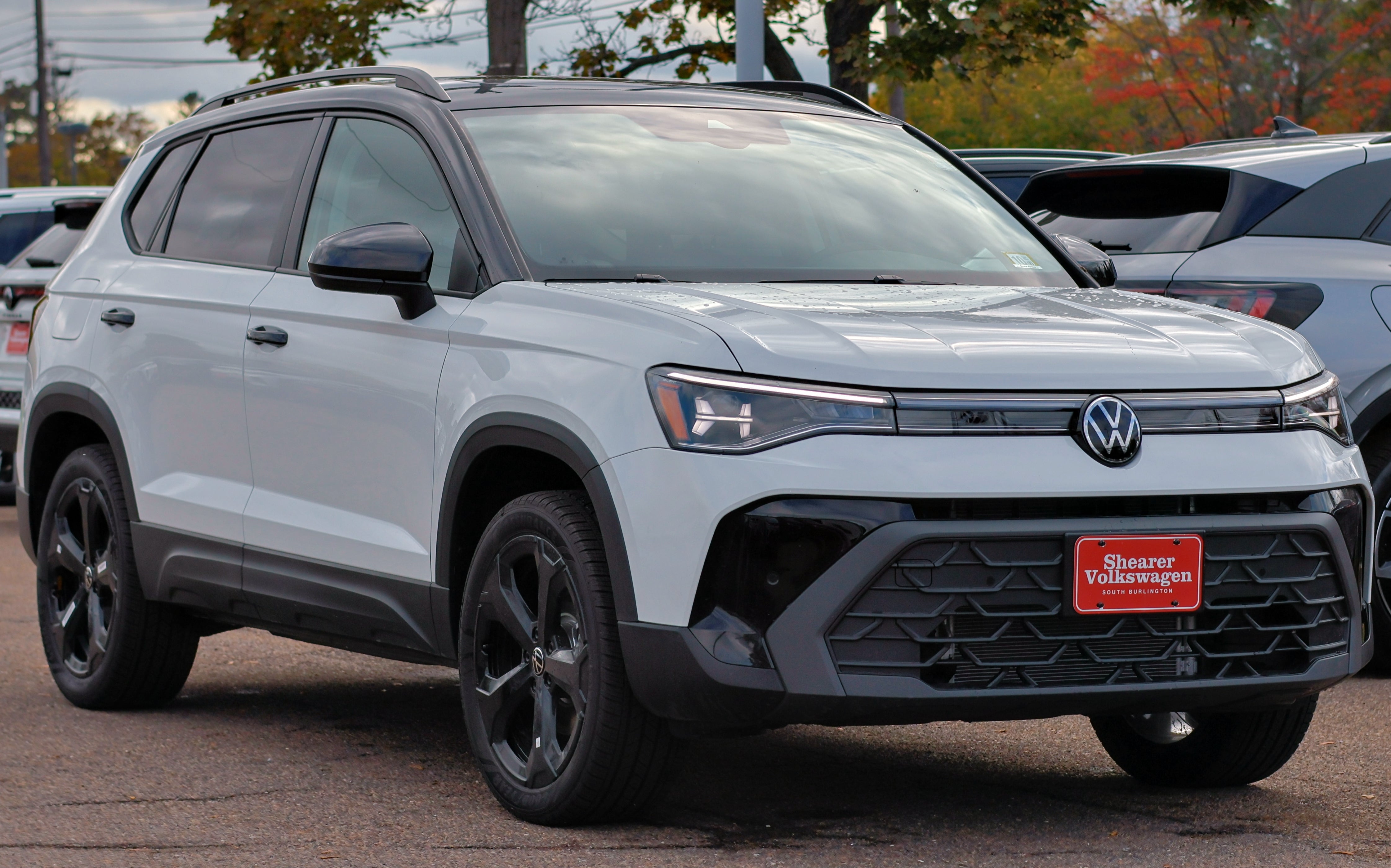 2027 Volkswagen Taos SE Black