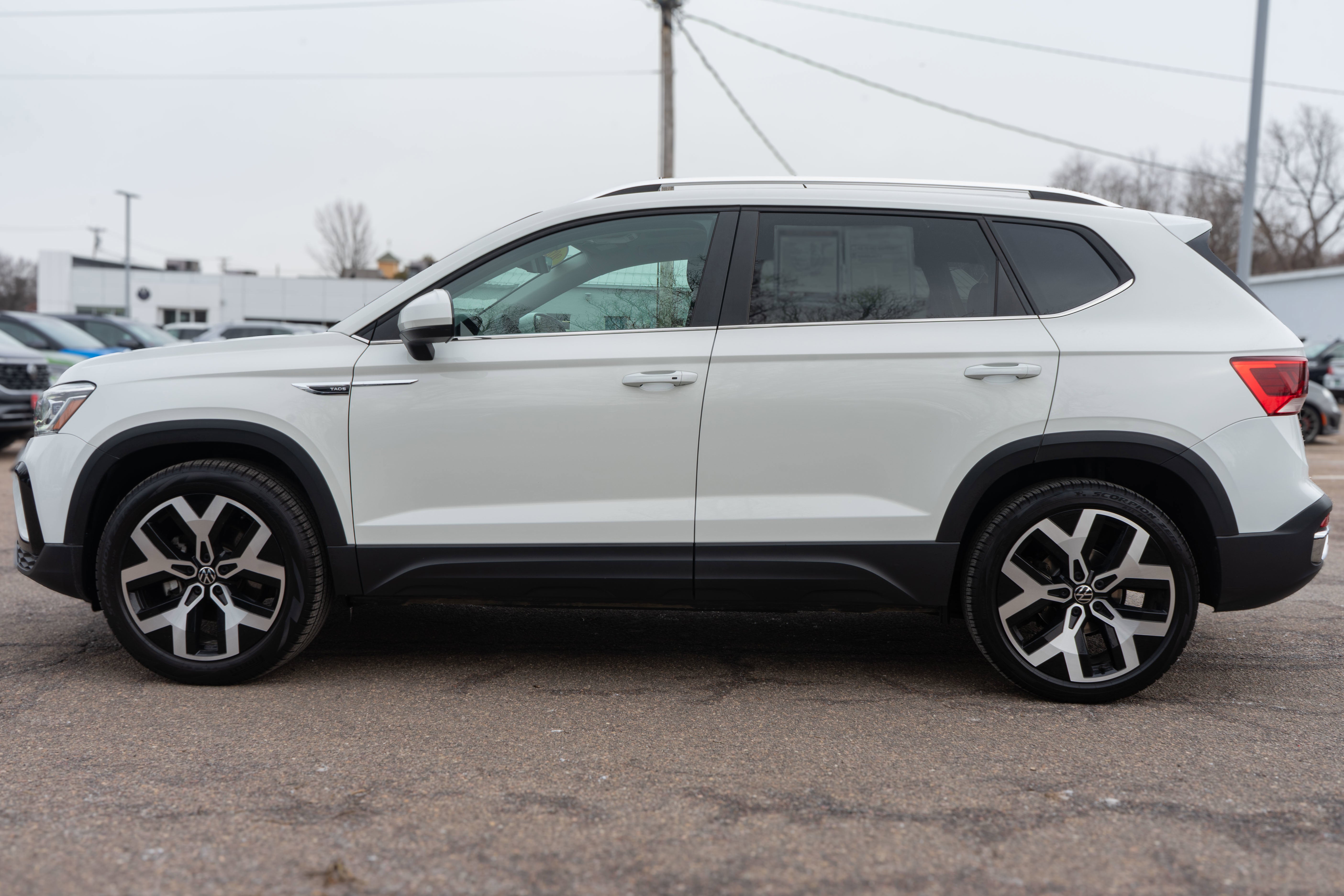 2023 Volkswagen Taos SEL