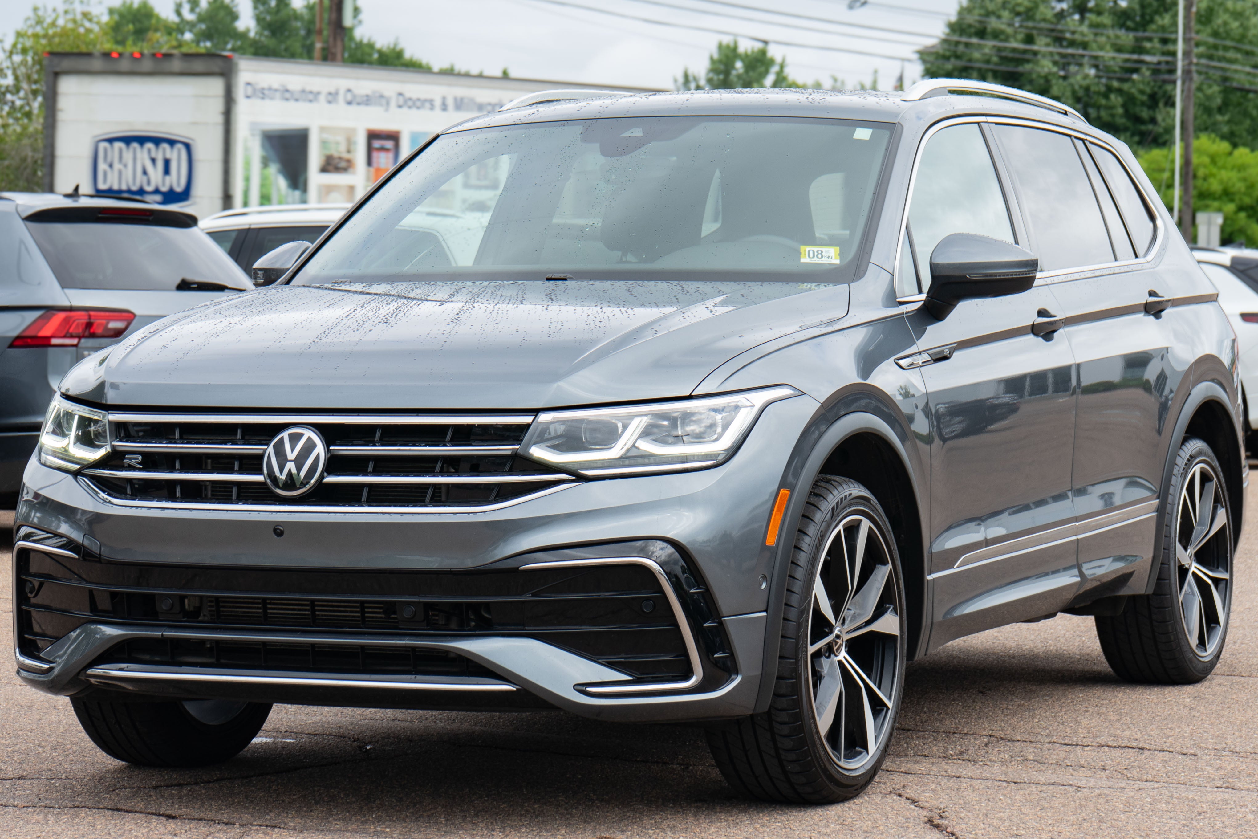 2023 Volkswagen Tiguan 2.0T SEL R-Line