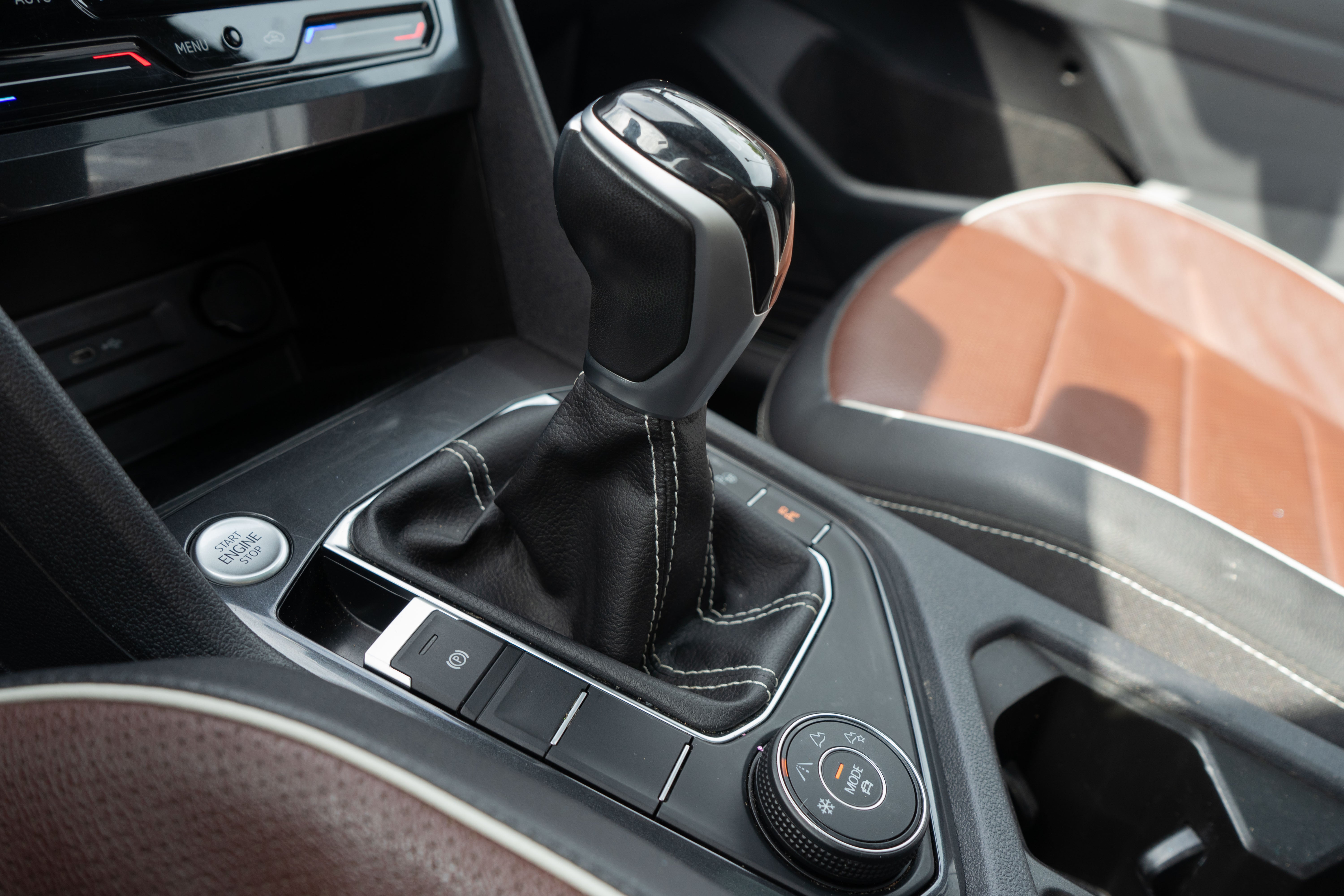 2023 Volkswagen Tiguan 2.0T SEL R-Line