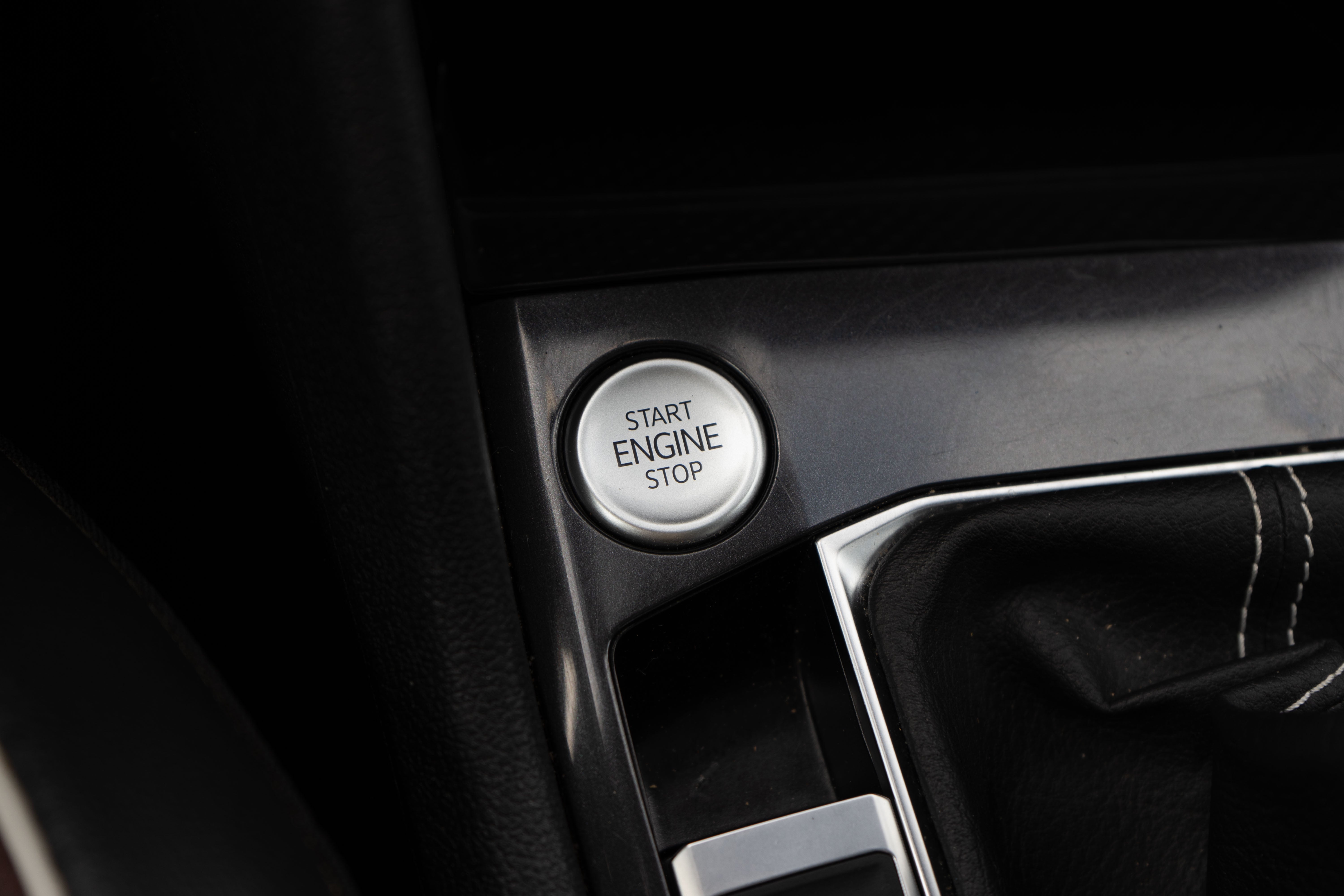 2023 Volkswagen Tiguan 2.0T SEL R-Line