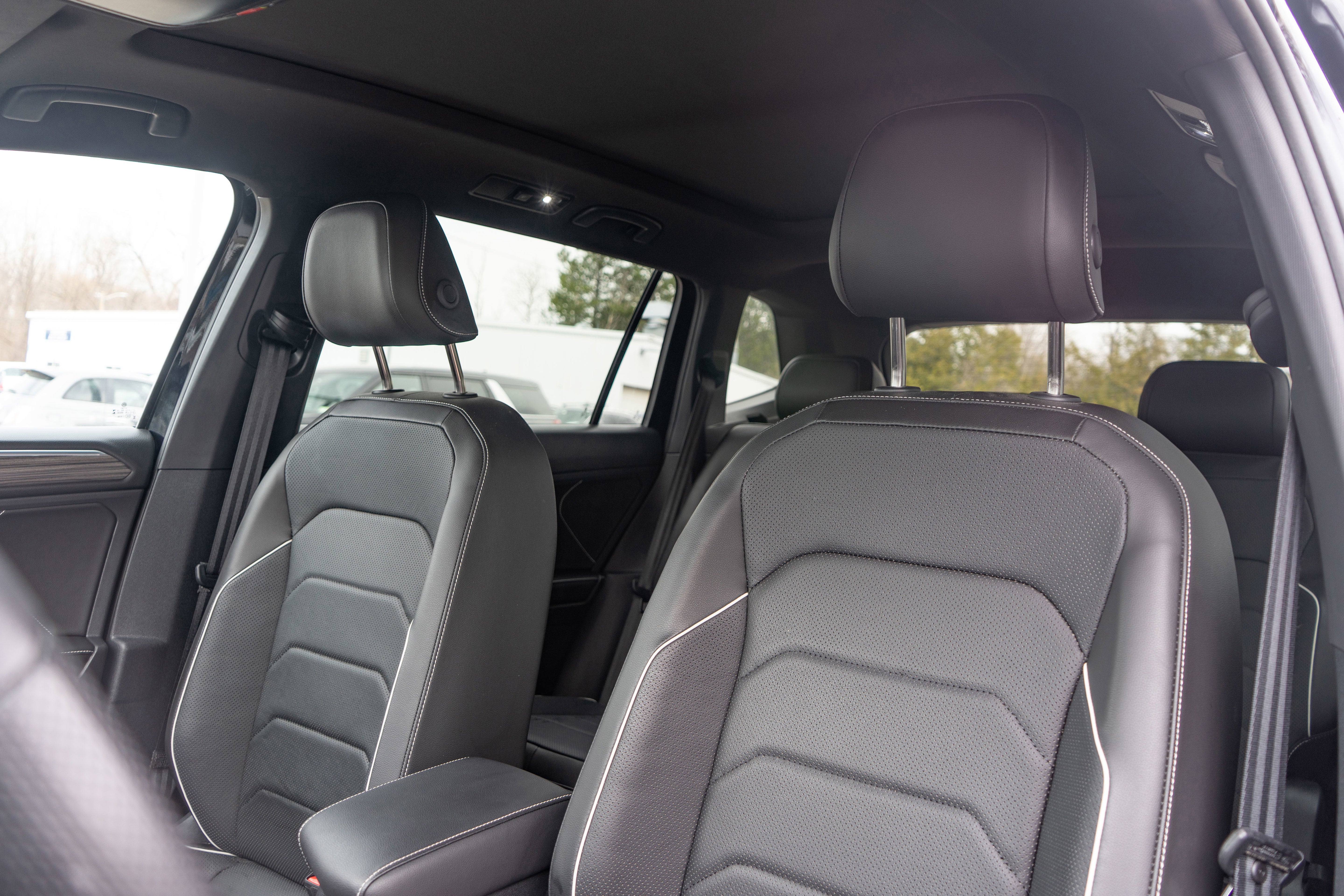 2024 Volkswagen Tiguan SEL R-Line