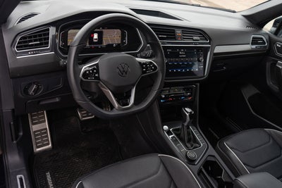 2024 Volkswagen Tiguan SEL R-Line