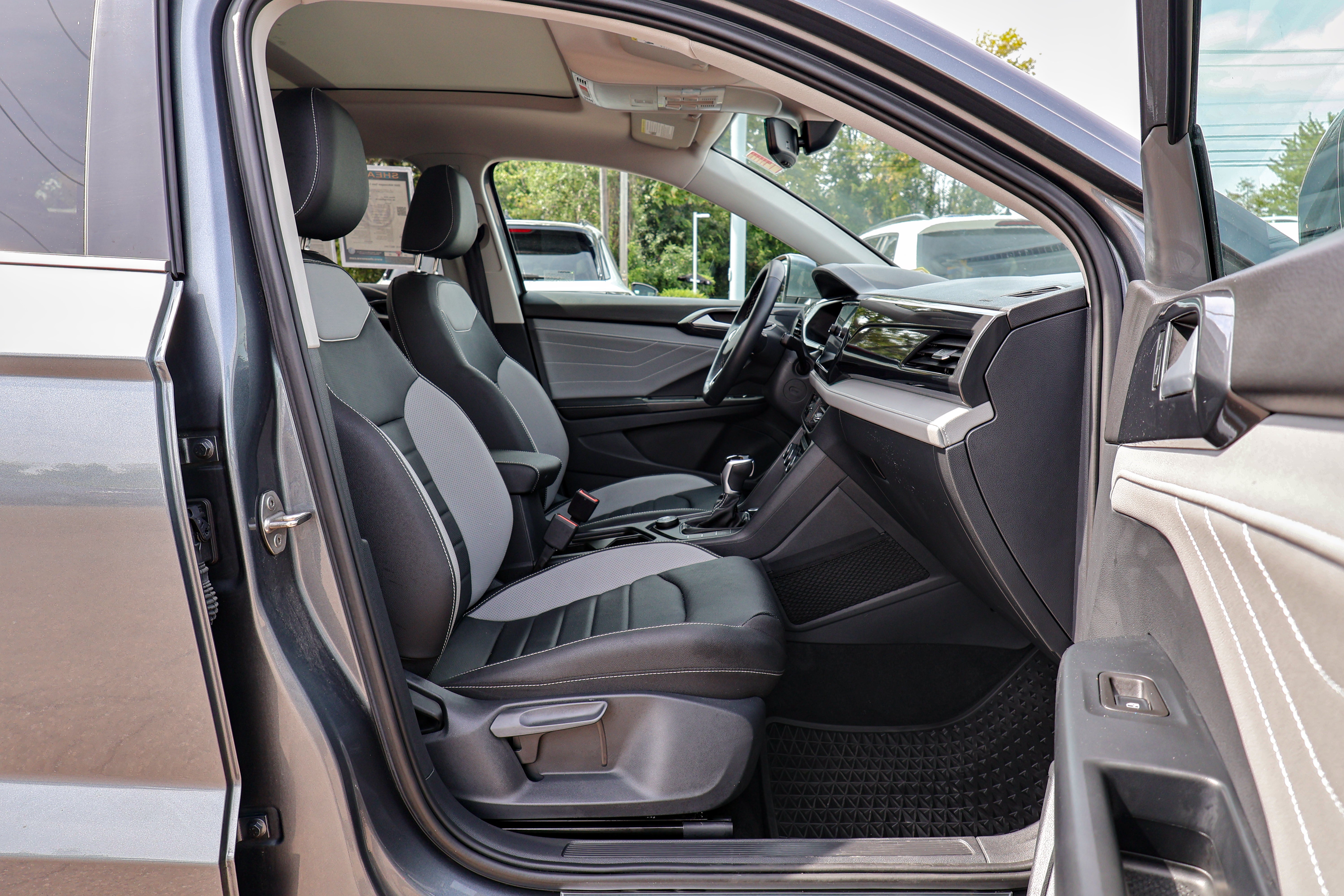 2024 Volkswagen Taos 1.5T SEL