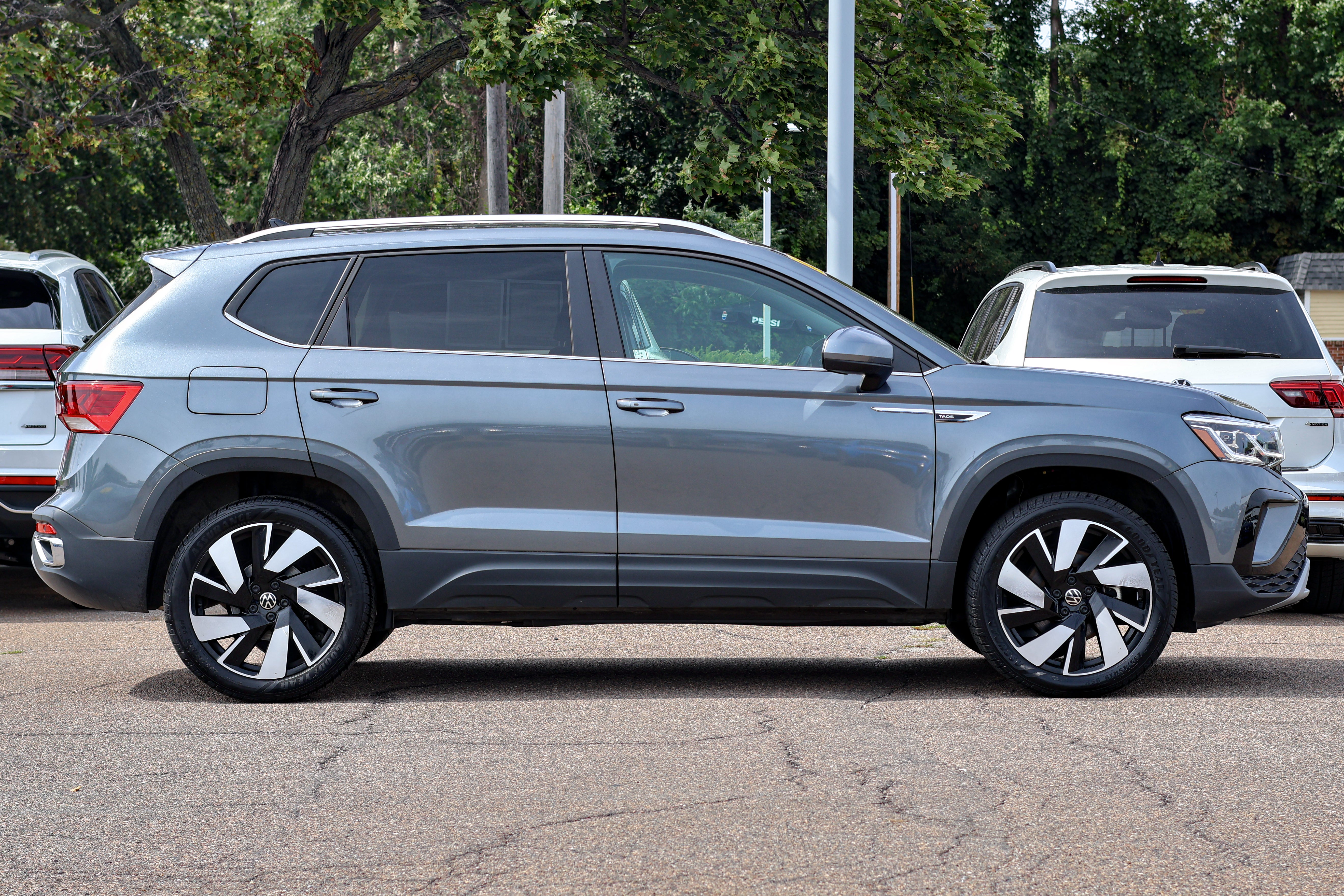 2024 Volkswagen Taos 1.5T SEL