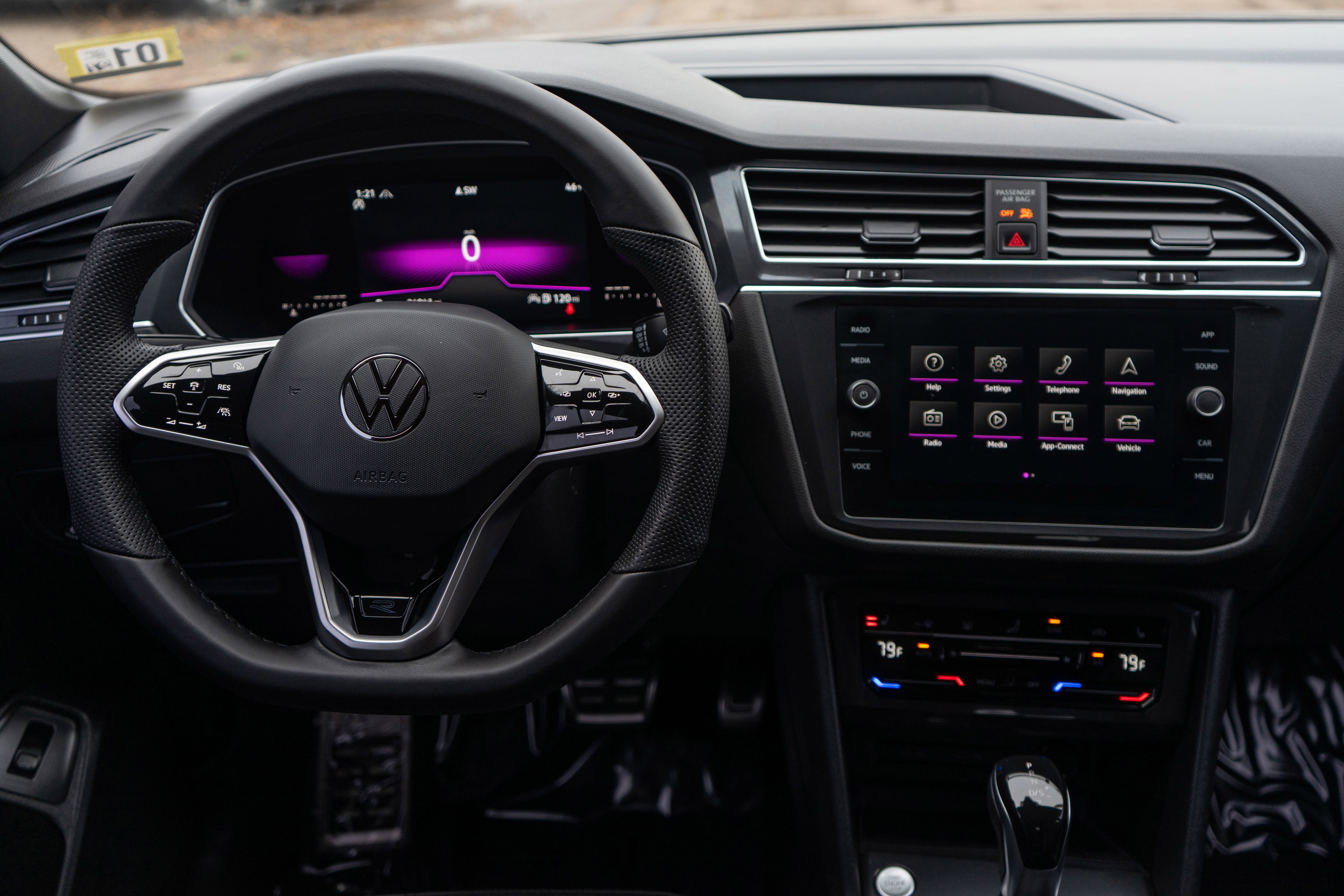 2022 Volkswagen Tiguan SE R-Line Black