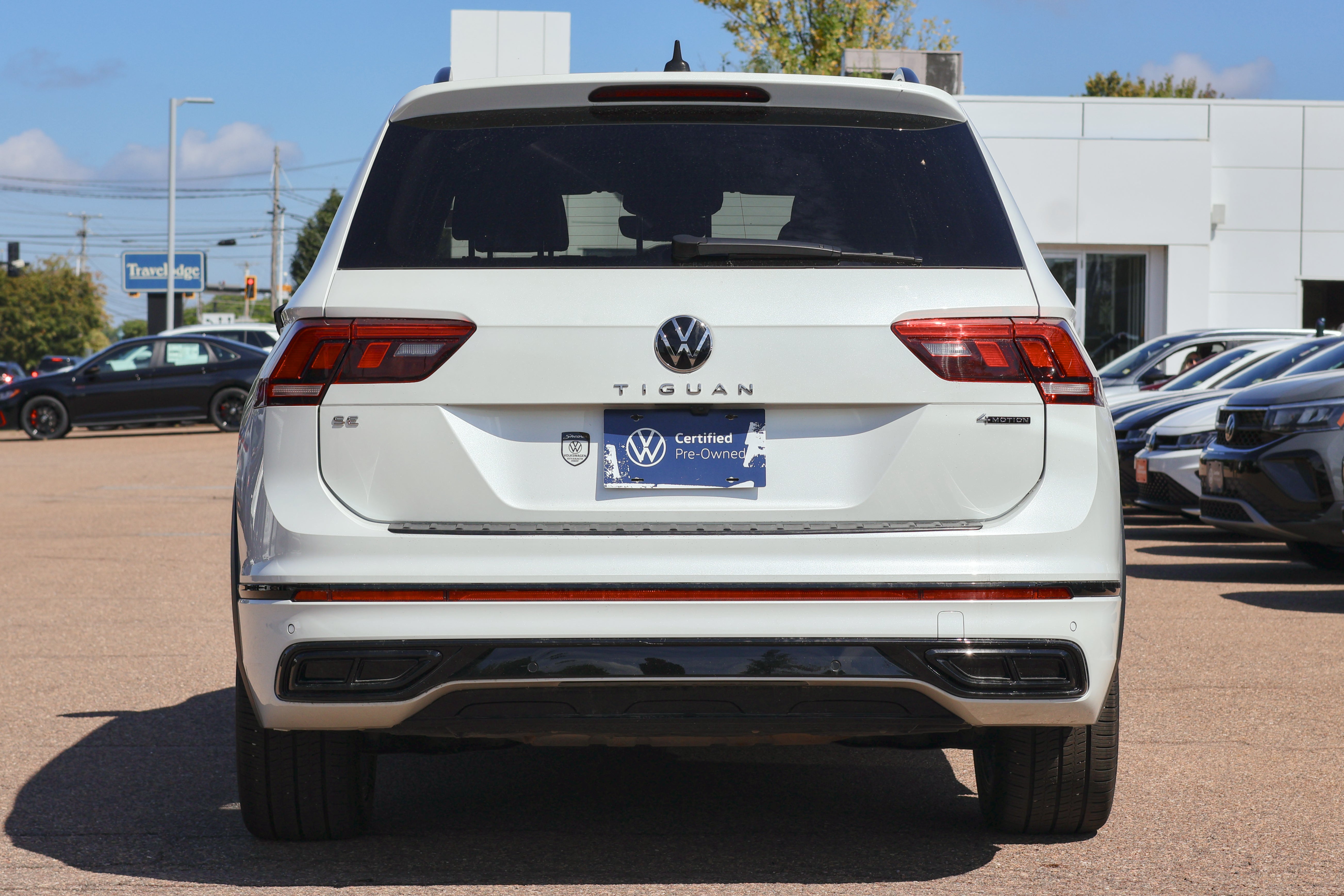 2023 Volkswagen Tiguan 2.0T SE R-Line Black
