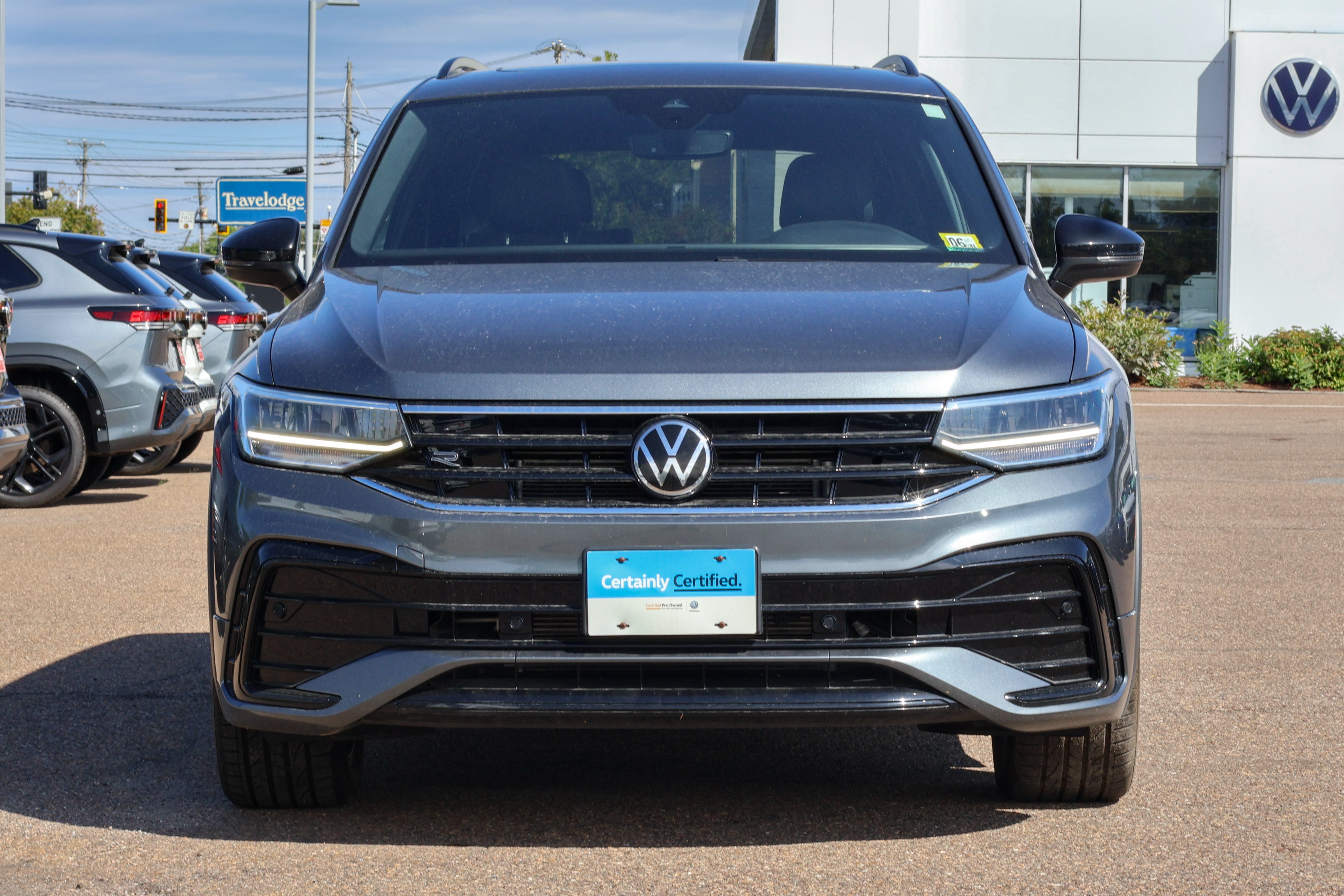 2023 Volkswagen Tiguan 2.0T SE R-Line Black