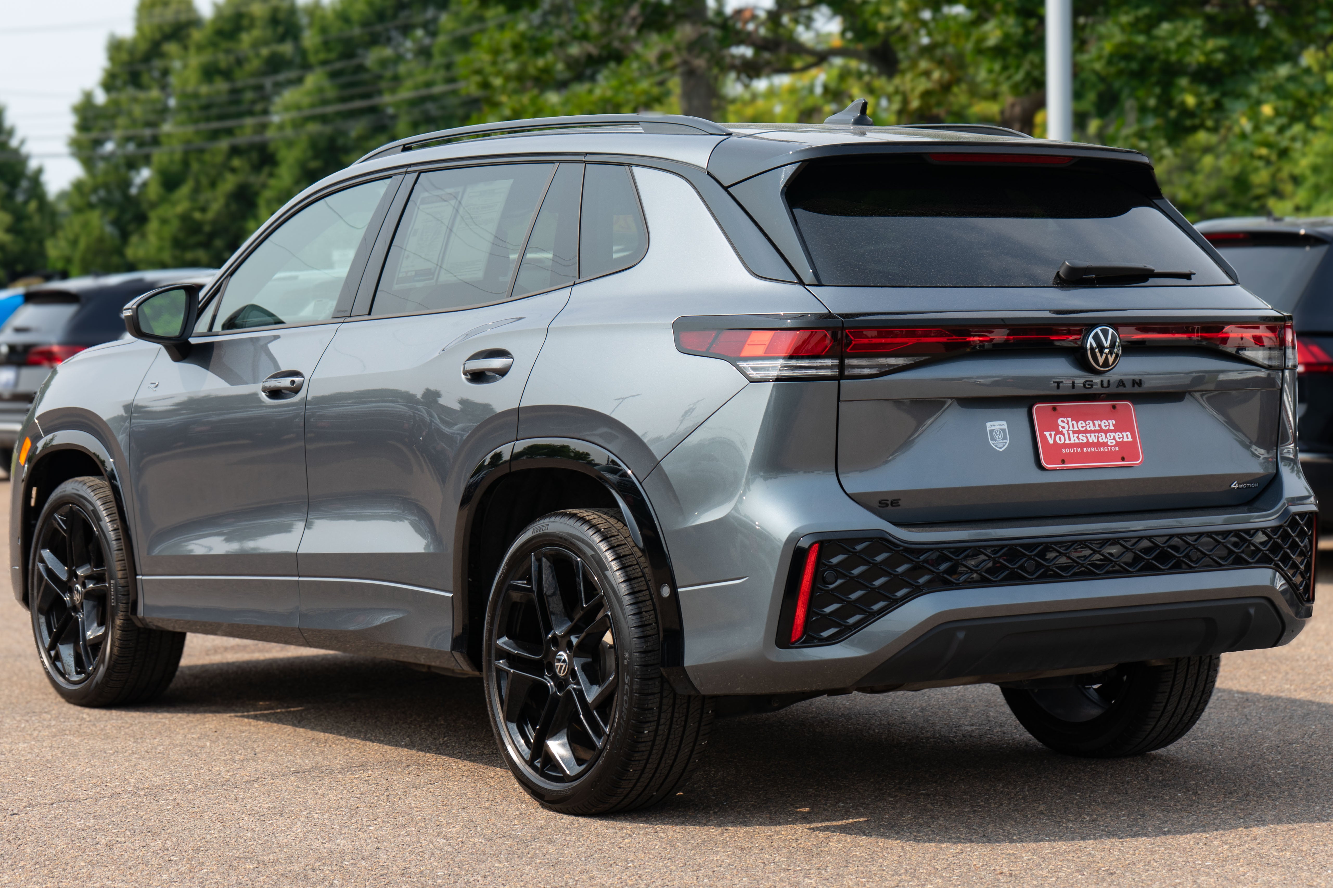 2026 Volkswagen Tiguan SE R-Line Black