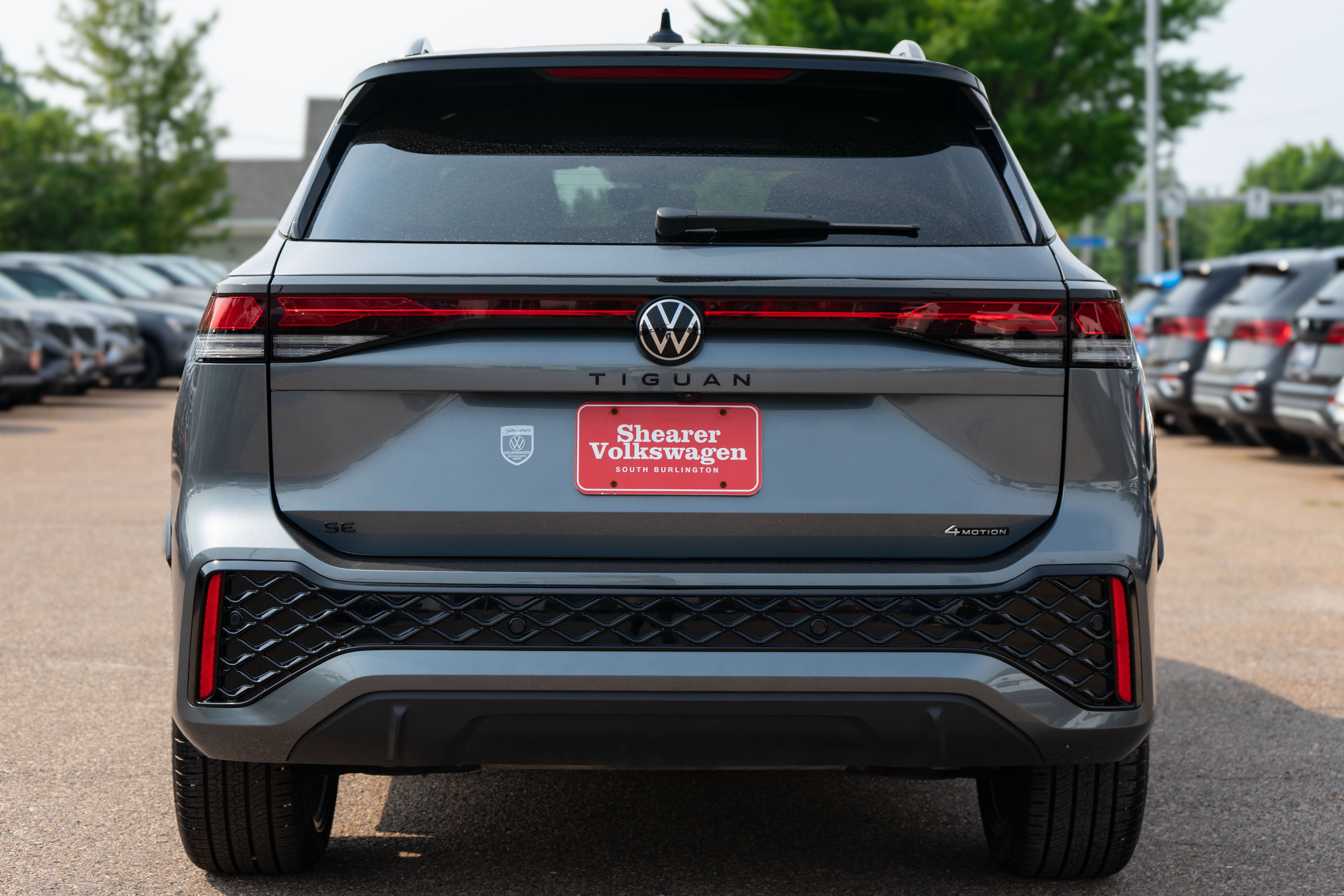 2026 Volkswagen Tiguan SE R-Line Black