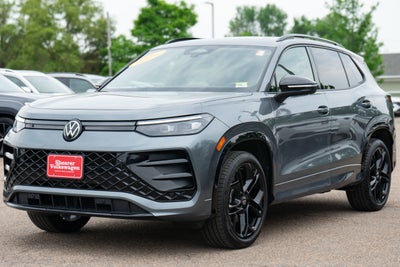 2026 Volkswagen Tiguan SE R-Line Black