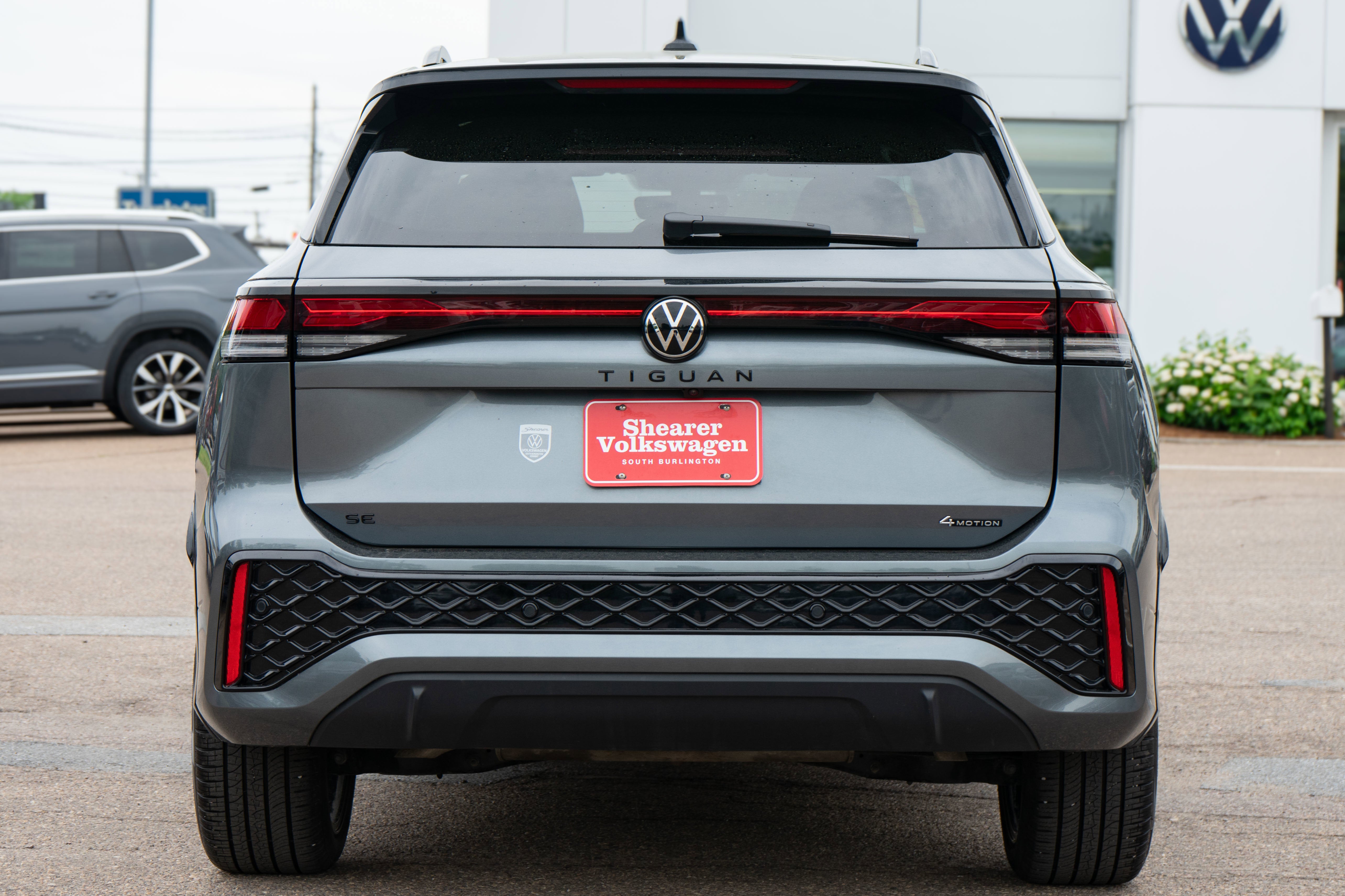 2026 Volkswagen Tiguan SE R-Line Black