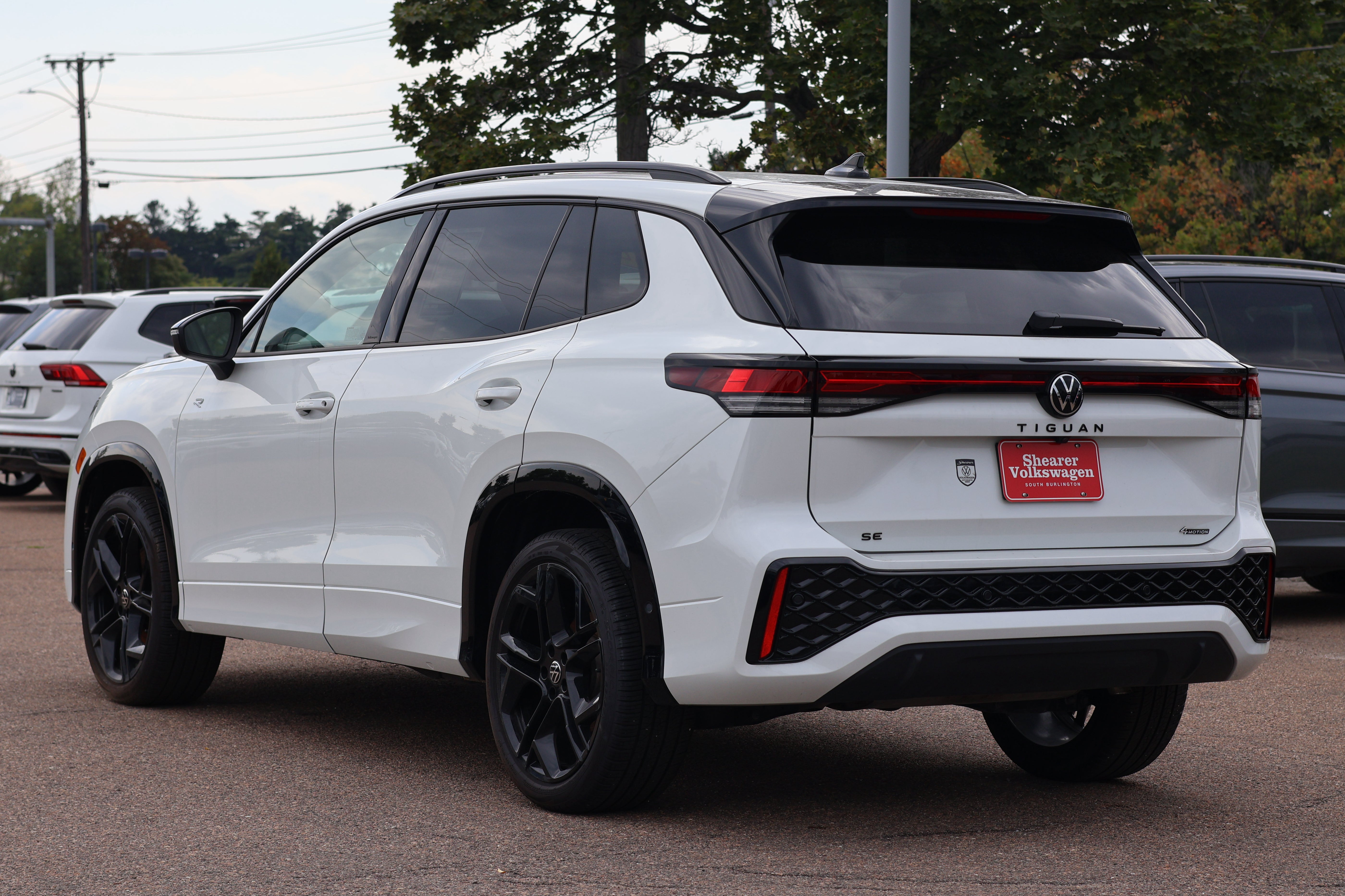 2026 Volkswagen Tiguan SE R-Line Black