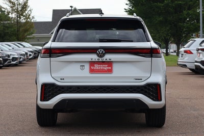 2026 Volkswagen Tiguan SE R-Line Black