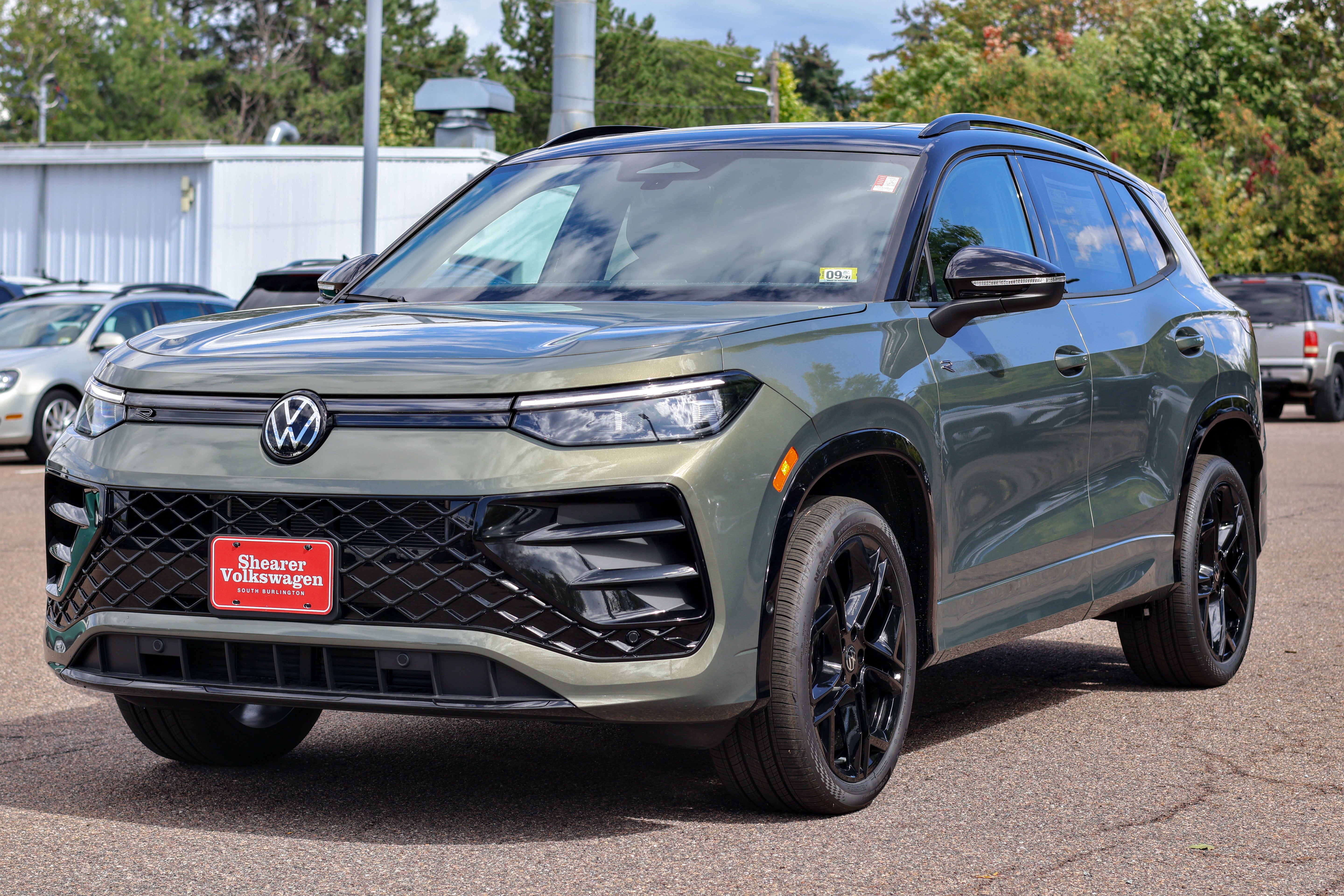 2026 Volkswagen Tiguan SE R-Line Black