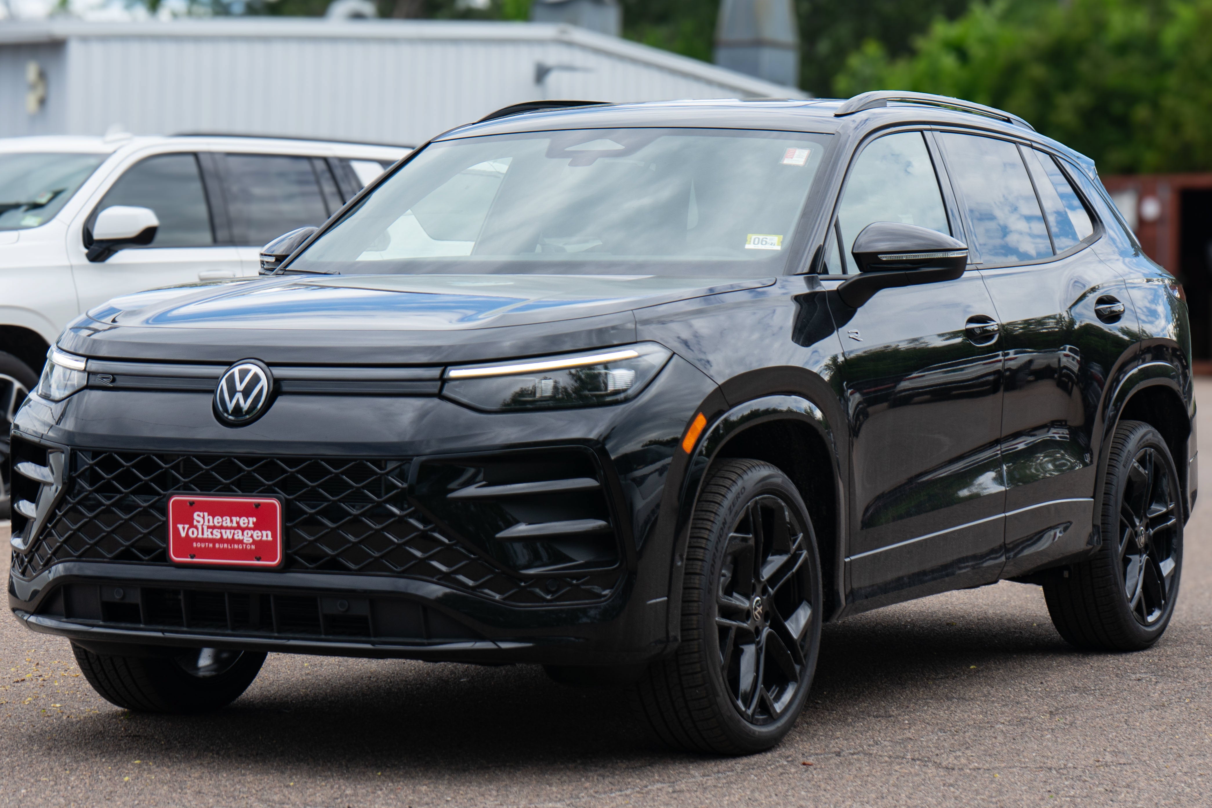 2026 Volkswagen Tiguan SE R-Line Black