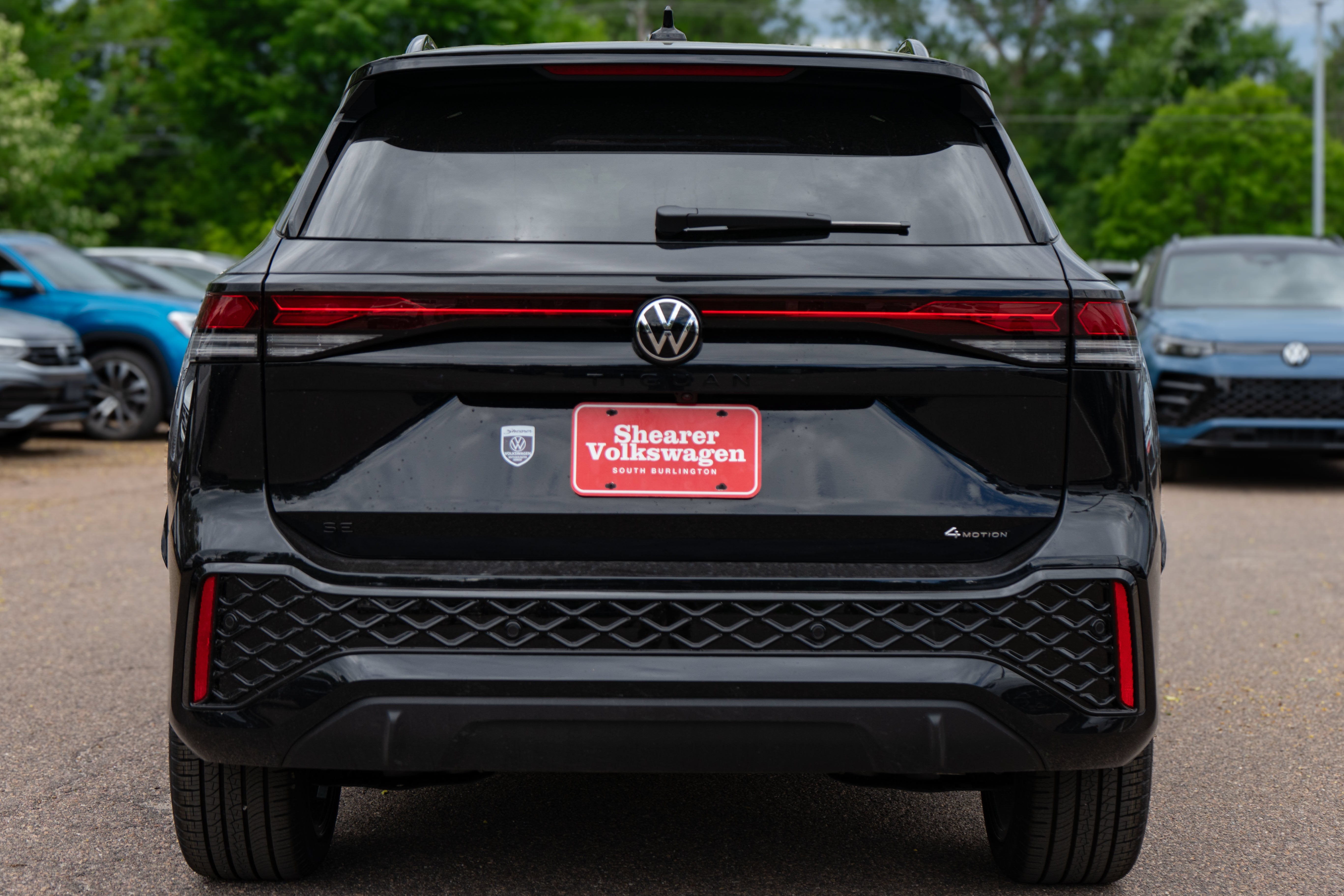 2026 Volkswagen Tiguan SE R-Line Black
