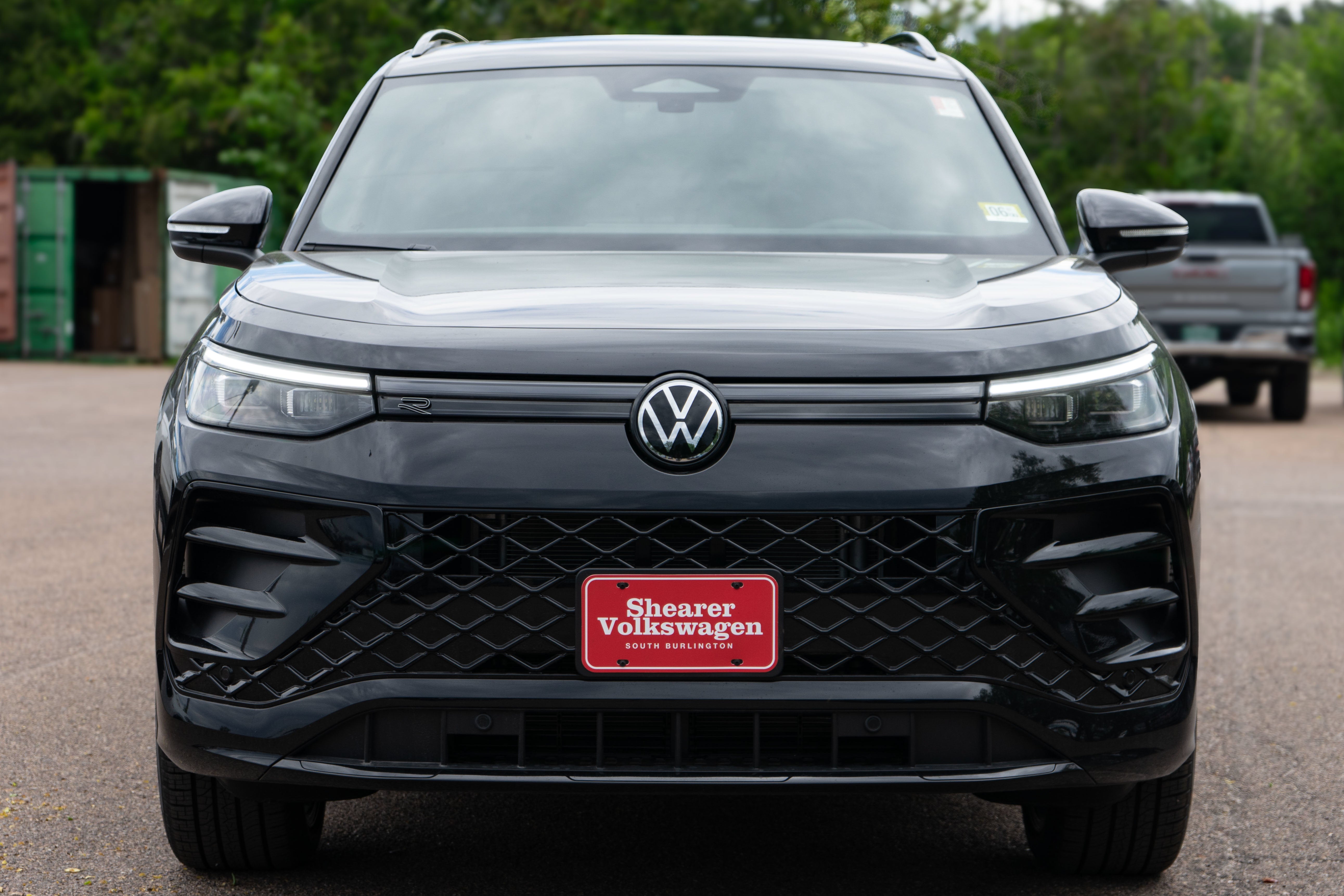 2026 Volkswagen Tiguan SE R-Line Black