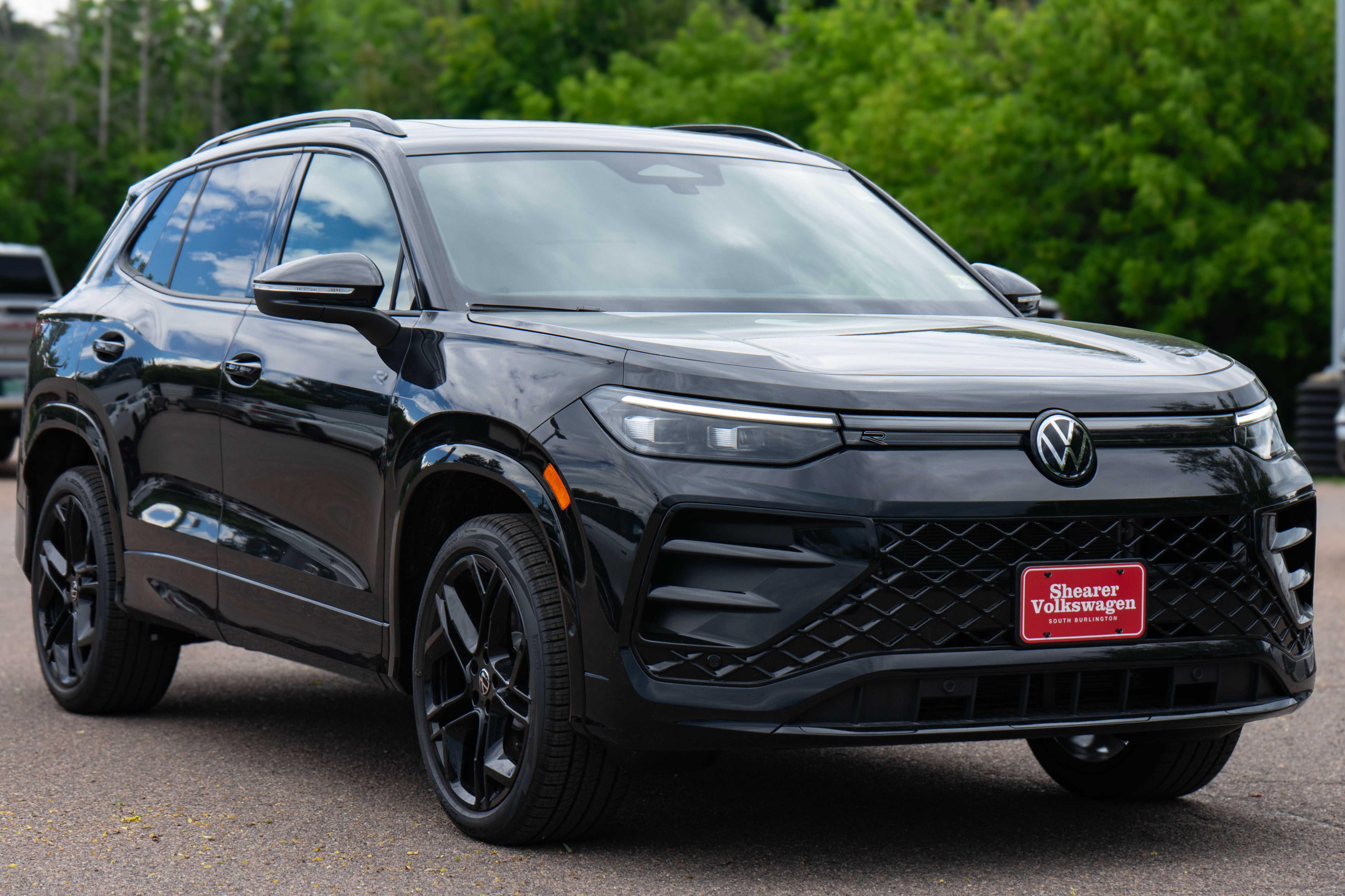 2026 Volkswagen Tiguan SE R-Line Black