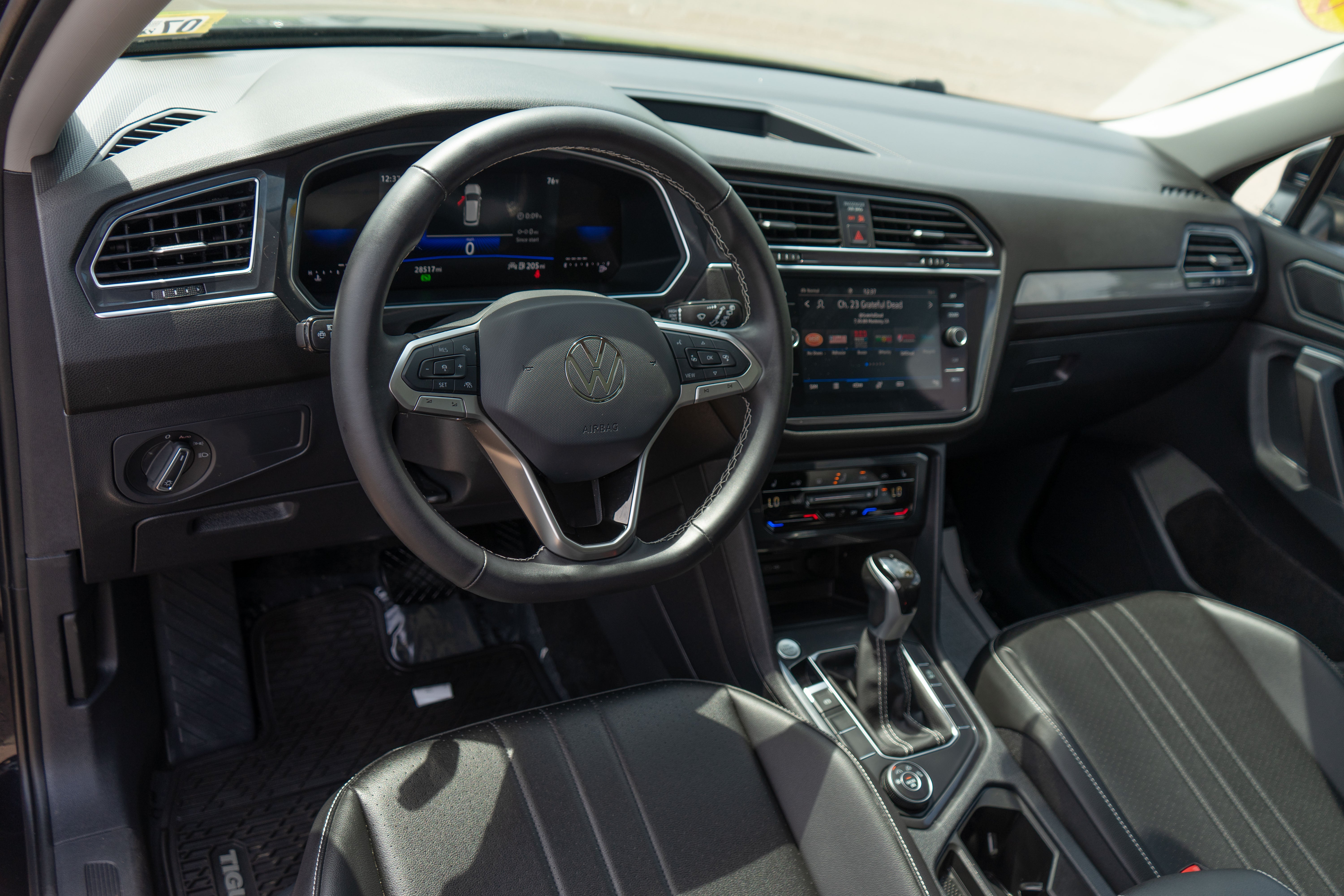 2024 Volkswagen Tiguan 2.0T SE