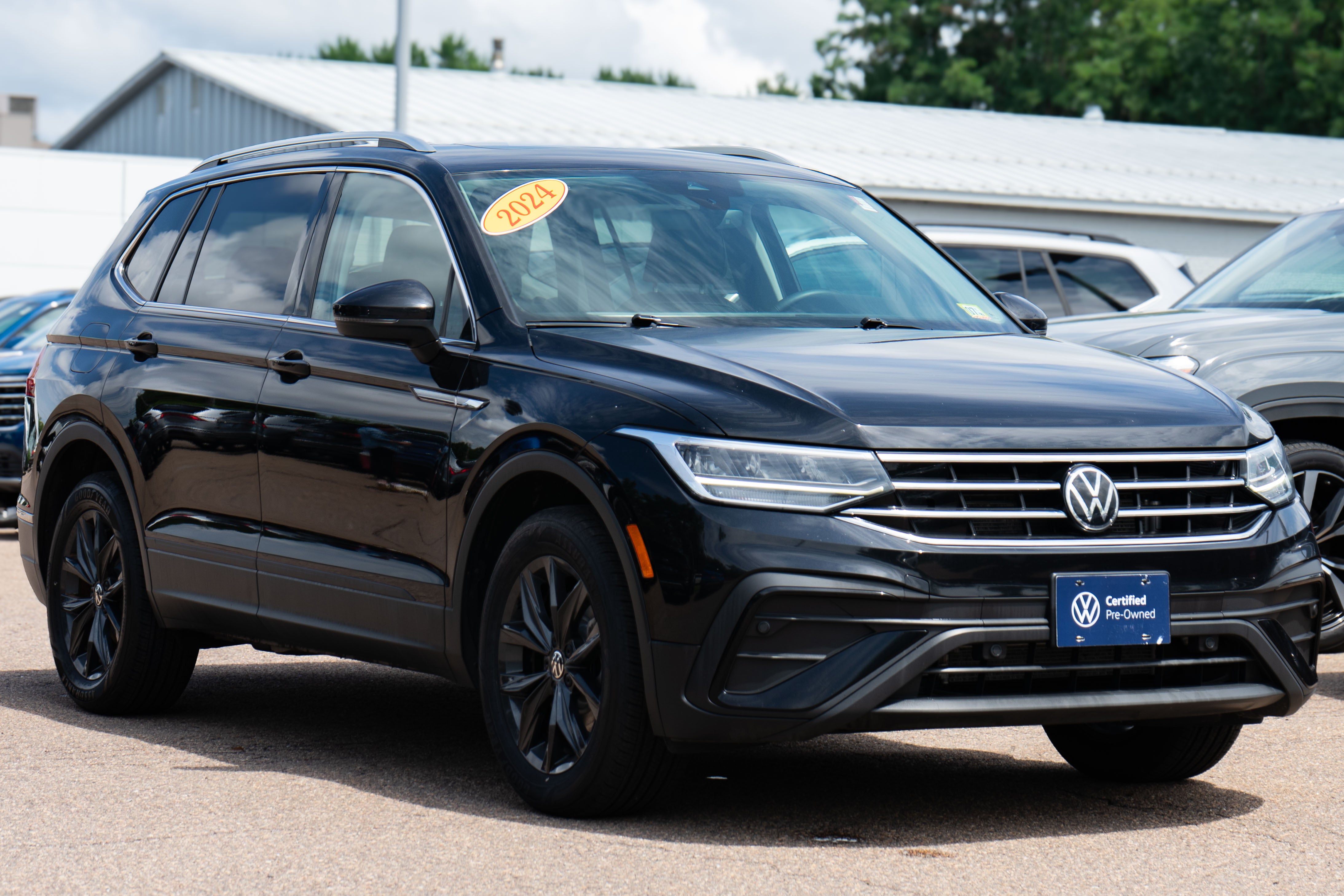 2024 Volkswagen Tiguan 2.0T SE